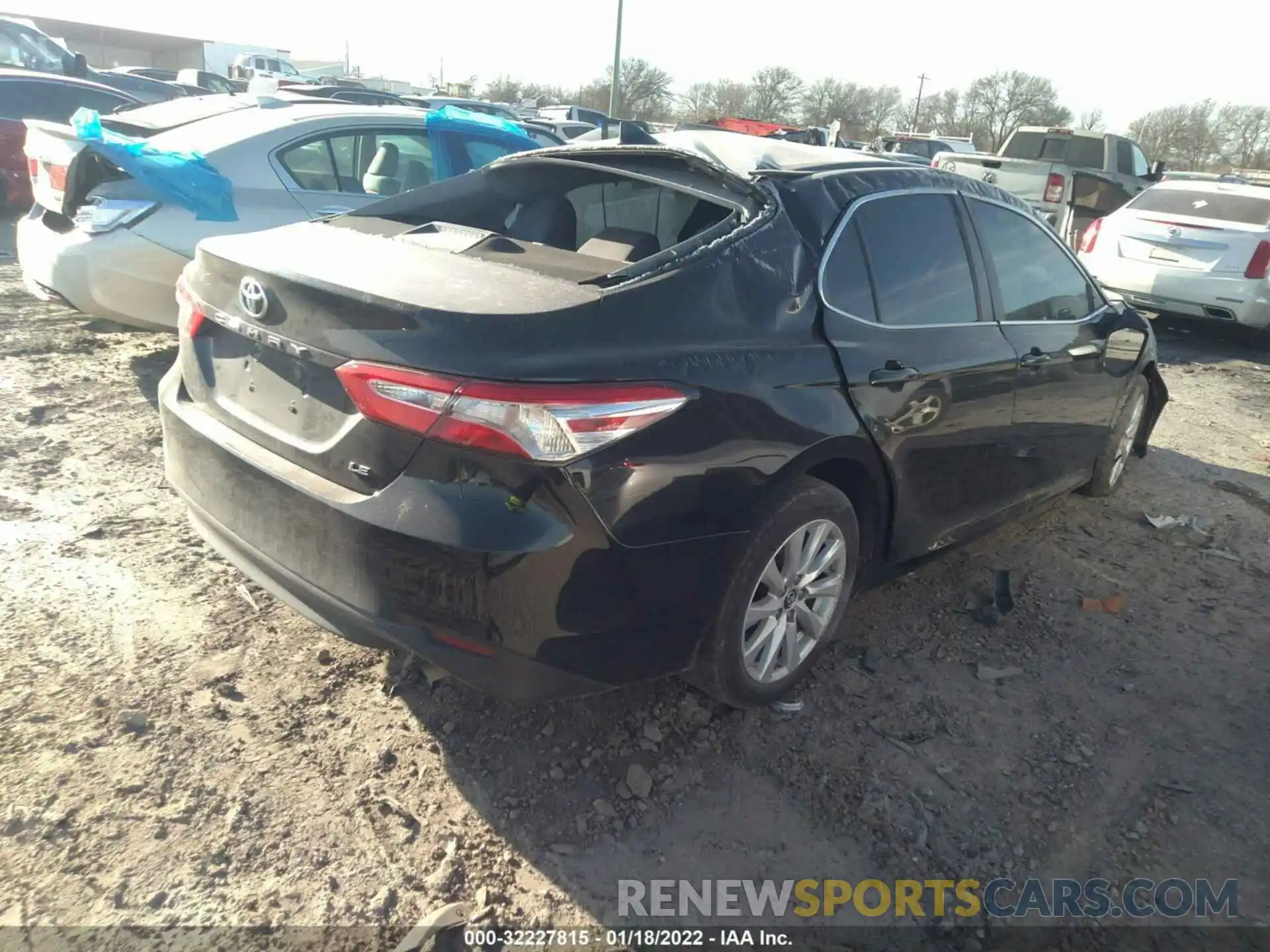 4 Photograph of a damaged car 4T1B11HK2KU749357 TOYOTA CAMRY 2019