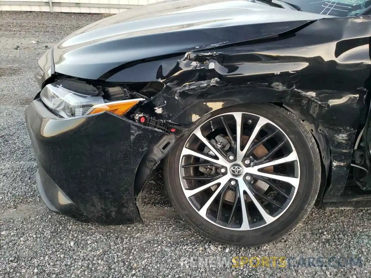 9 Photograph of a damaged car 4T1B11HK2KU750072 TOYOTA CAMRY 2019