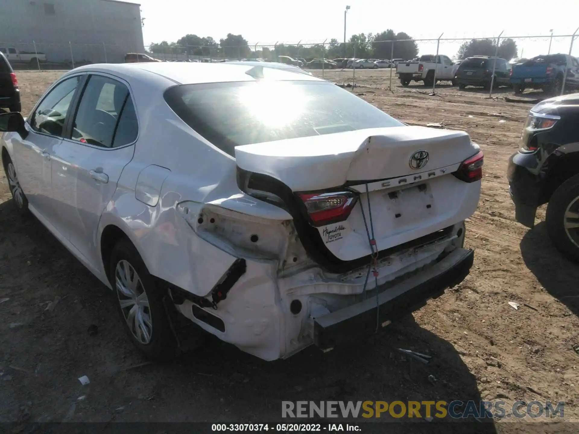 6 Photograph of a damaged car 4T1B11HK2KU752615 TOYOTA CAMRY 2019