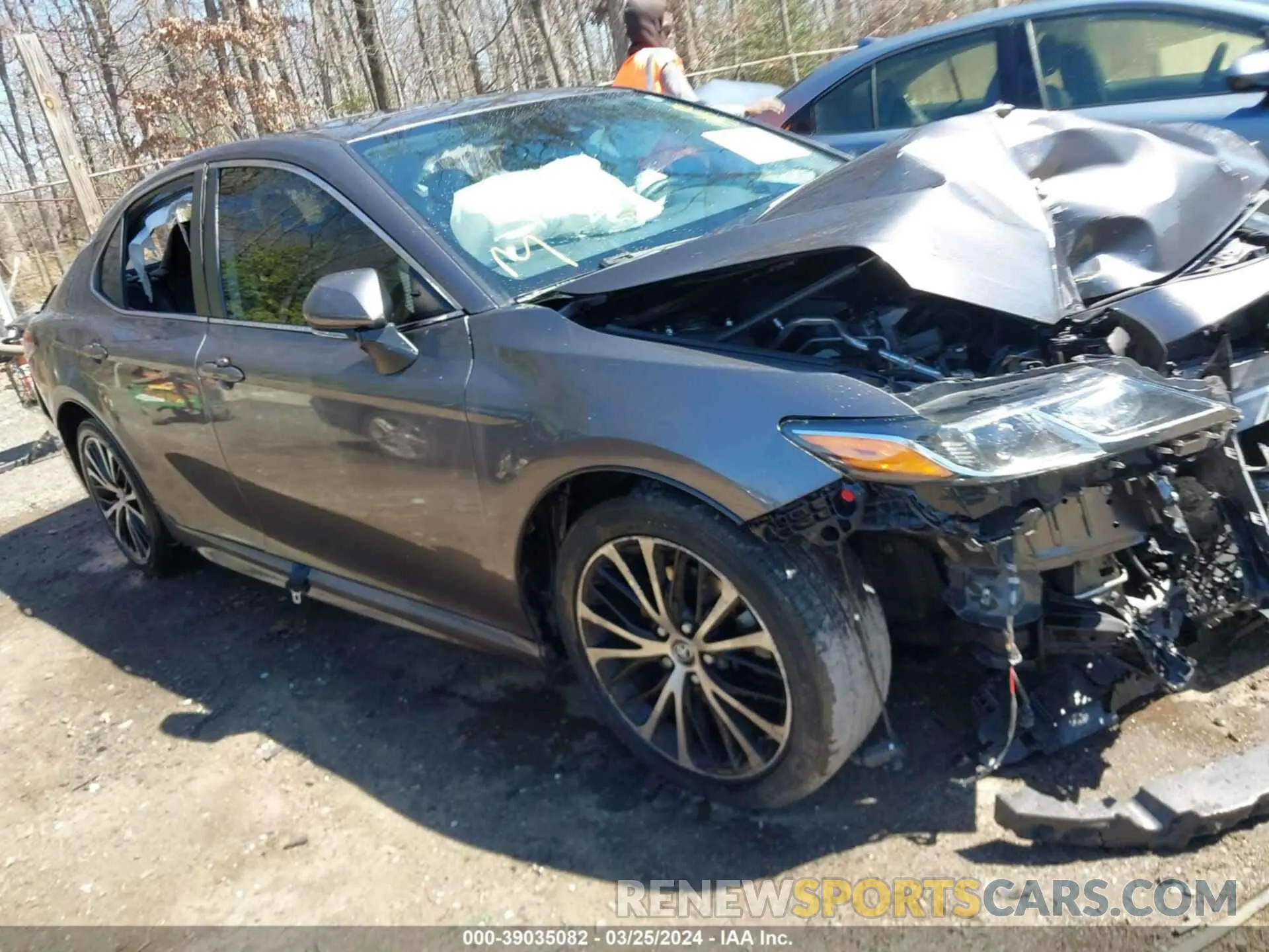 1 Photograph of a damaged car 4T1B11HK2KU754879 TOYOTA CAMRY 2019