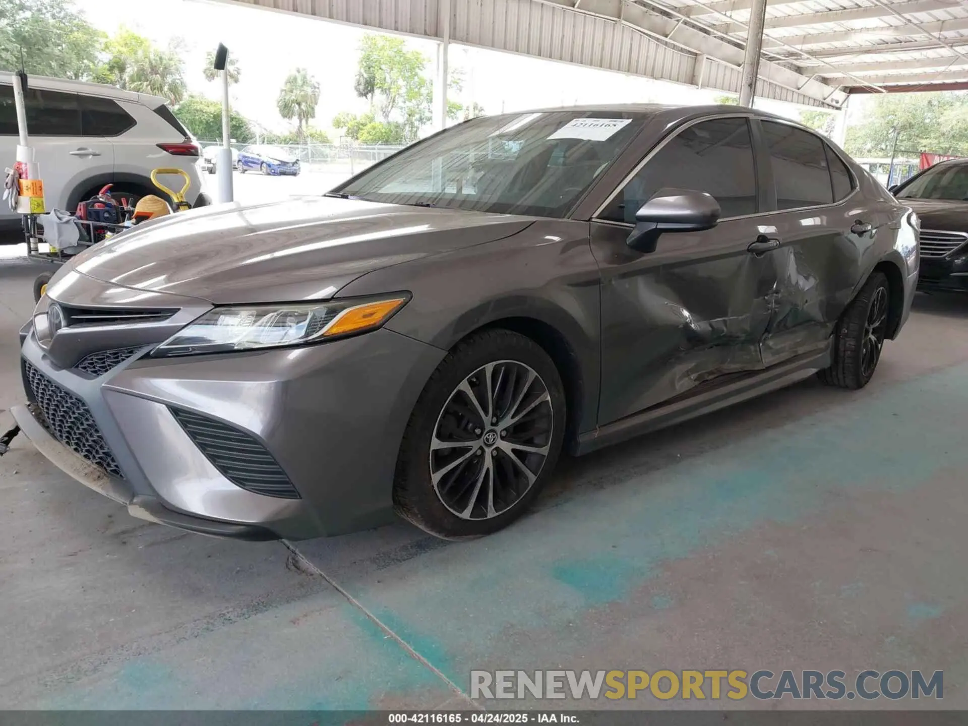 2 Photograph of a damaged car 4T1B11HK2KU756440 TOYOTA CAMRY 2019
