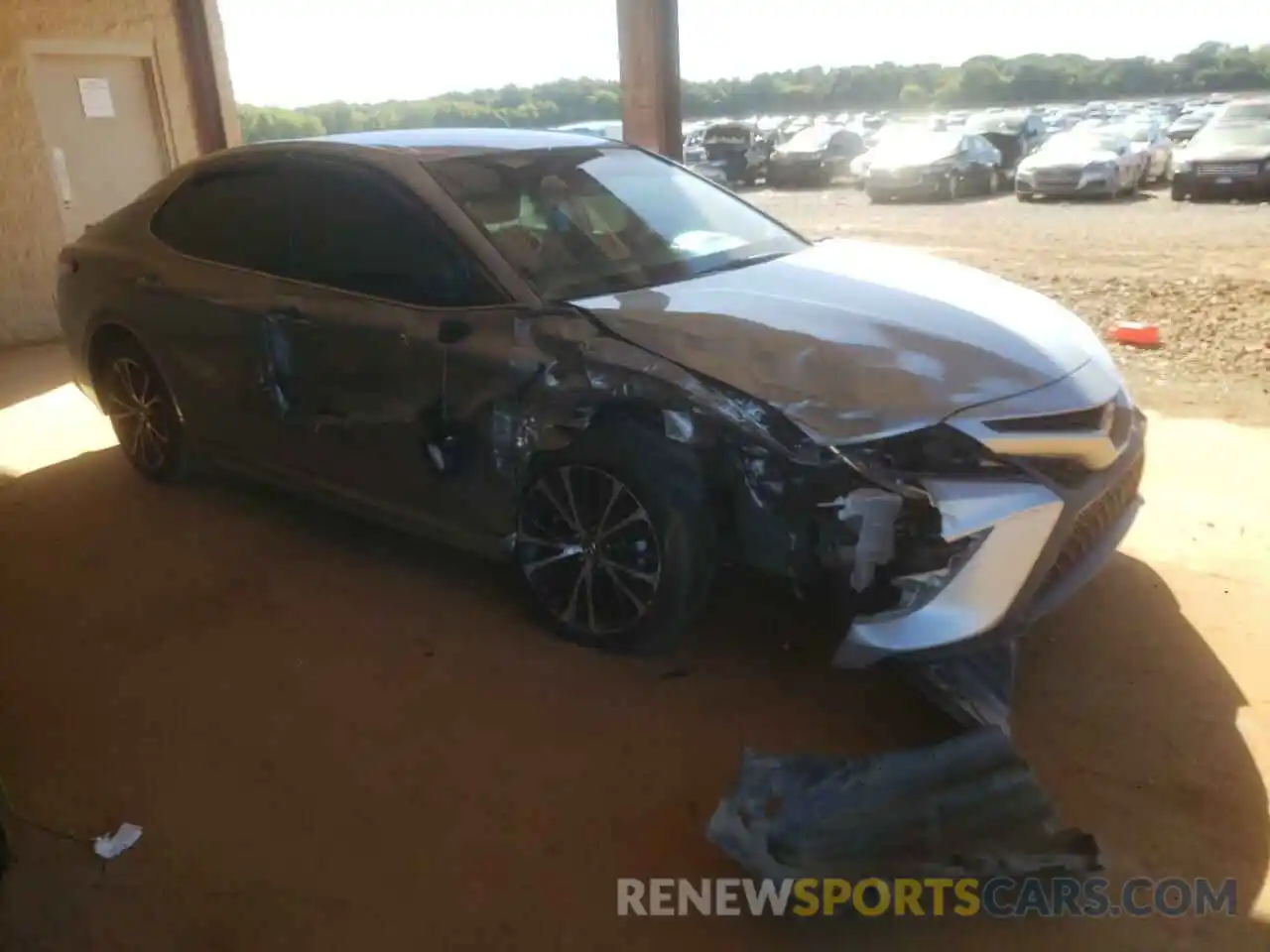 1 Photograph of a damaged car 4T1B11HK2KU756552 TOYOTA CAMRY 2019