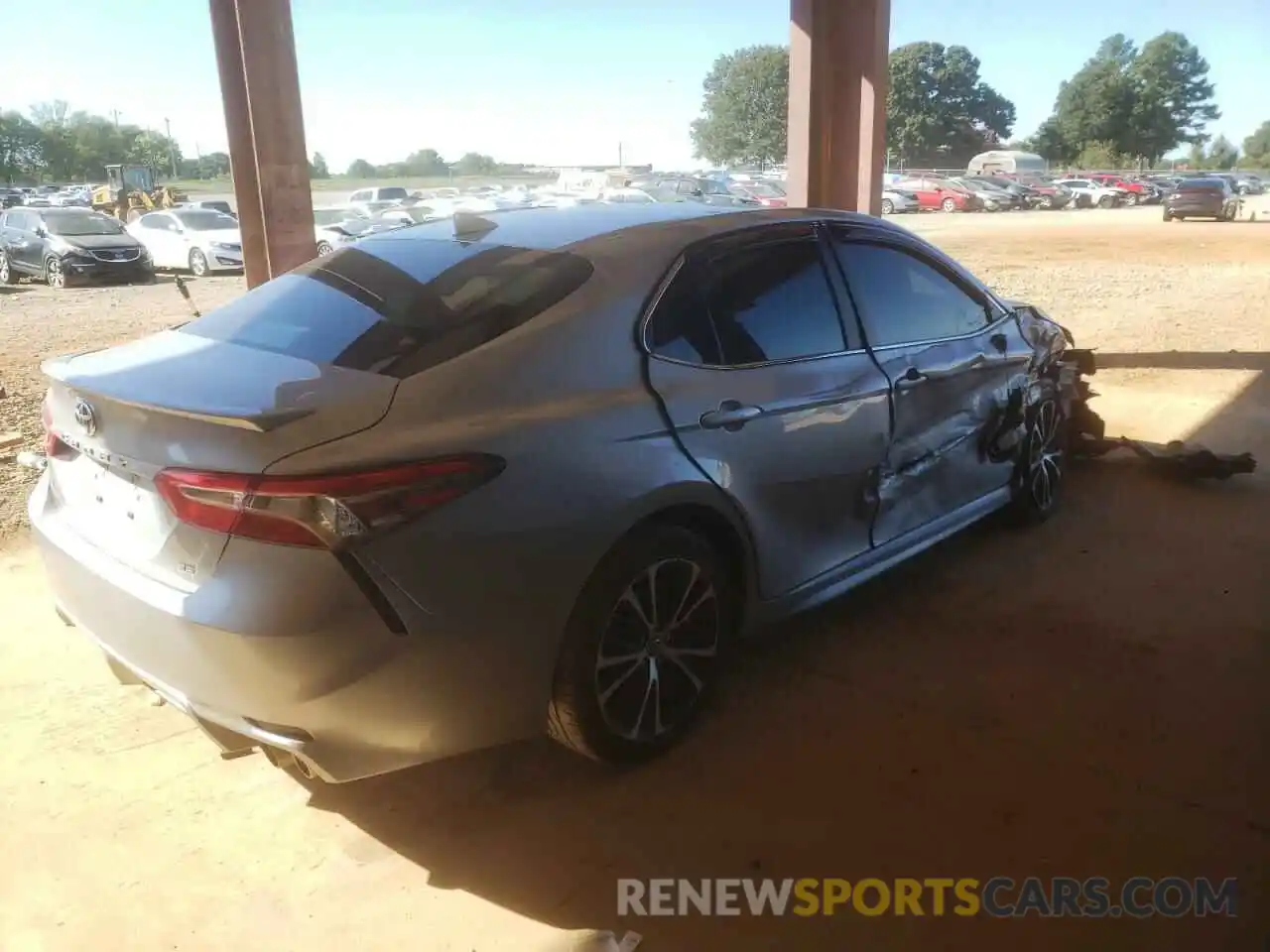 4 Photograph of a damaged car 4T1B11HK2KU756552 TOYOTA CAMRY 2019