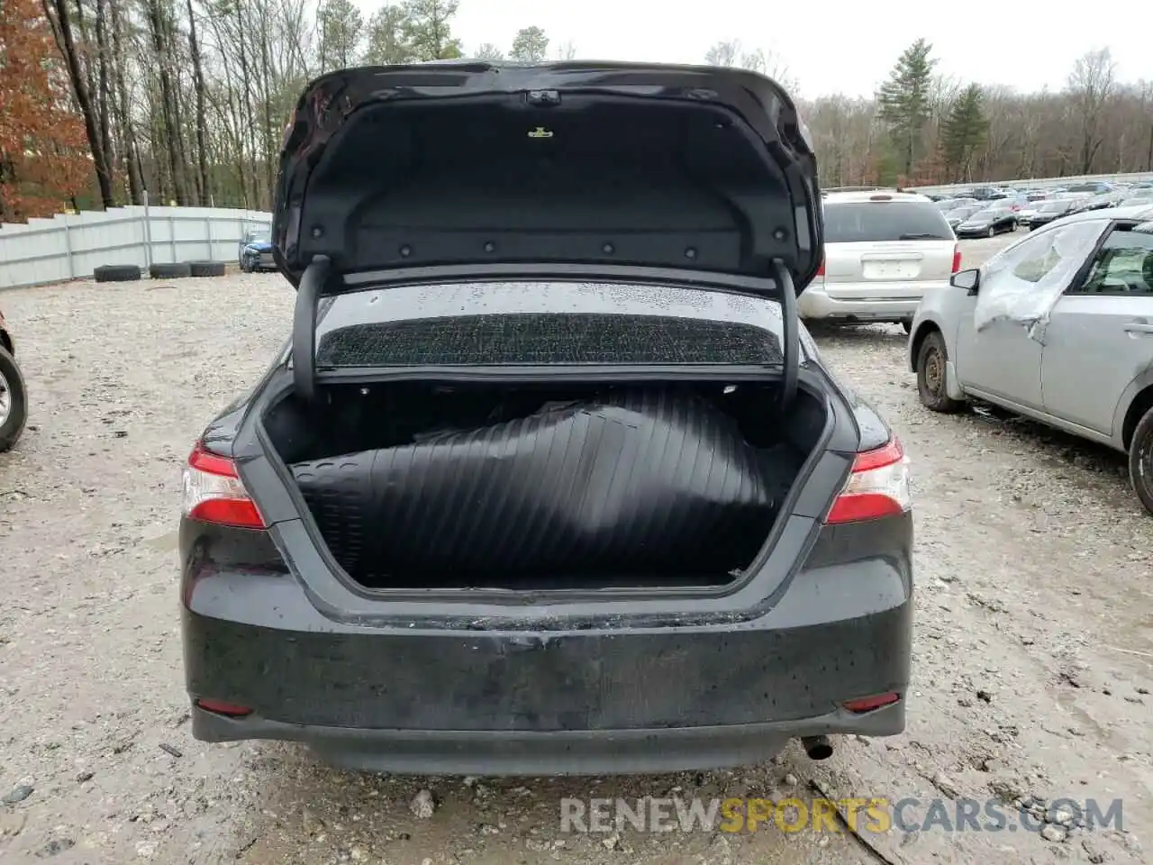 6 Photograph of a damaged car 4T1B11HK2KU756700 TOYOTA CAMRY 2019