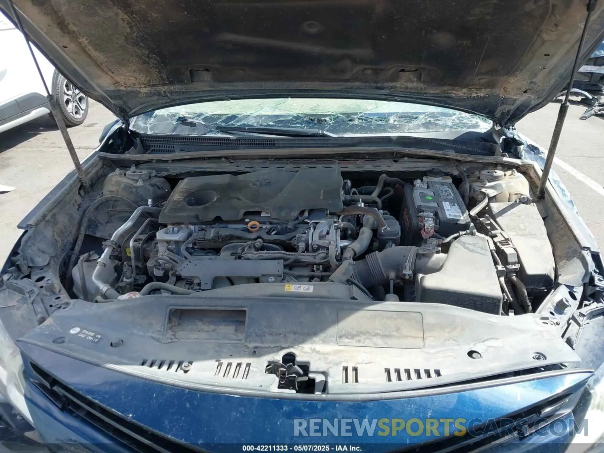 10 Photograph of a damaged car 4T1B11HK2KU757247 TOYOTA CAMRY 2019