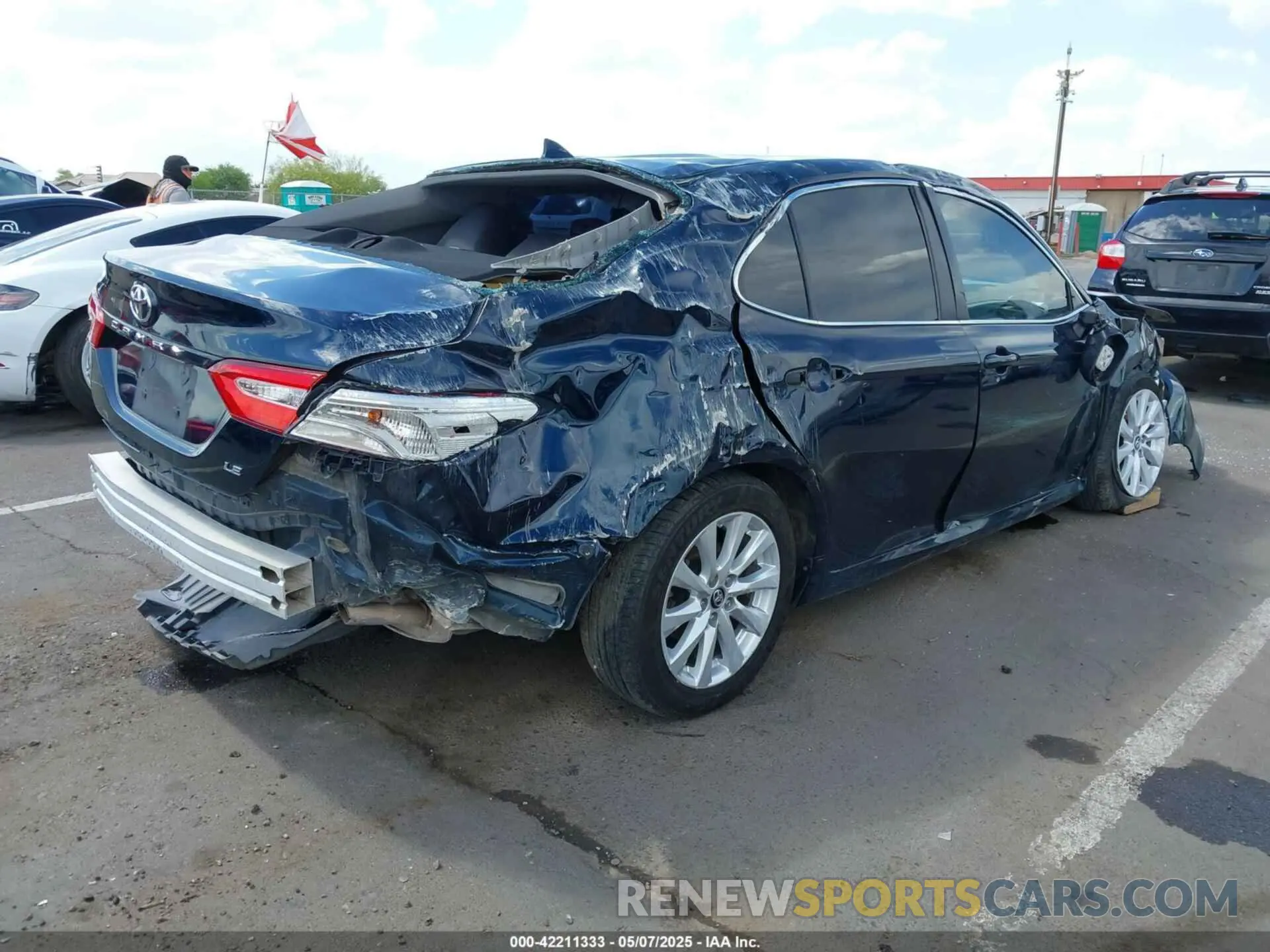 4 Photograph of a damaged car 4T1B11HK2KU757247 TOYOTA CAMRY 2019