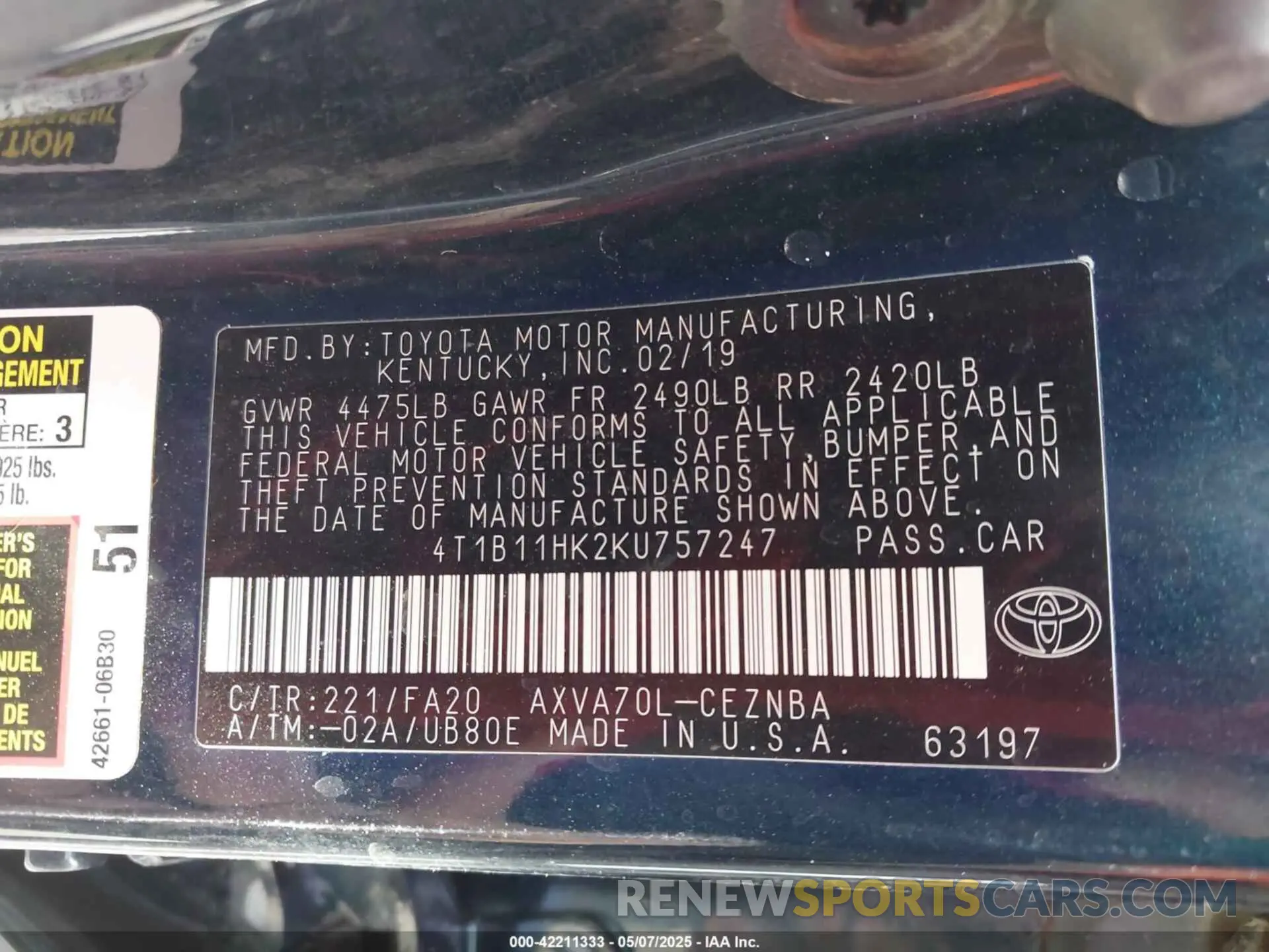 9 Photograph of a damaged car 4T1B11HK2KU757247 TOYOTA CAMRY 2019