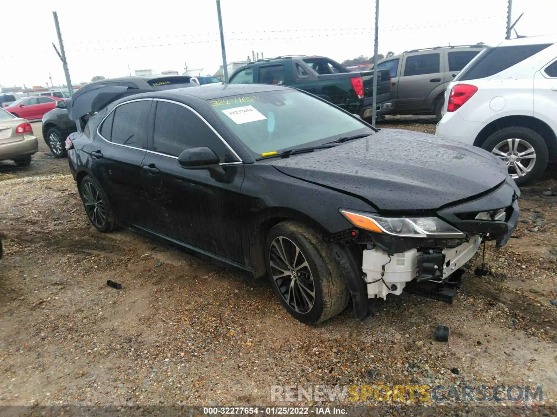 1 Photograph of a damaged car 4T1B11HK2KU757961 TOYOTA CAMRY 2019