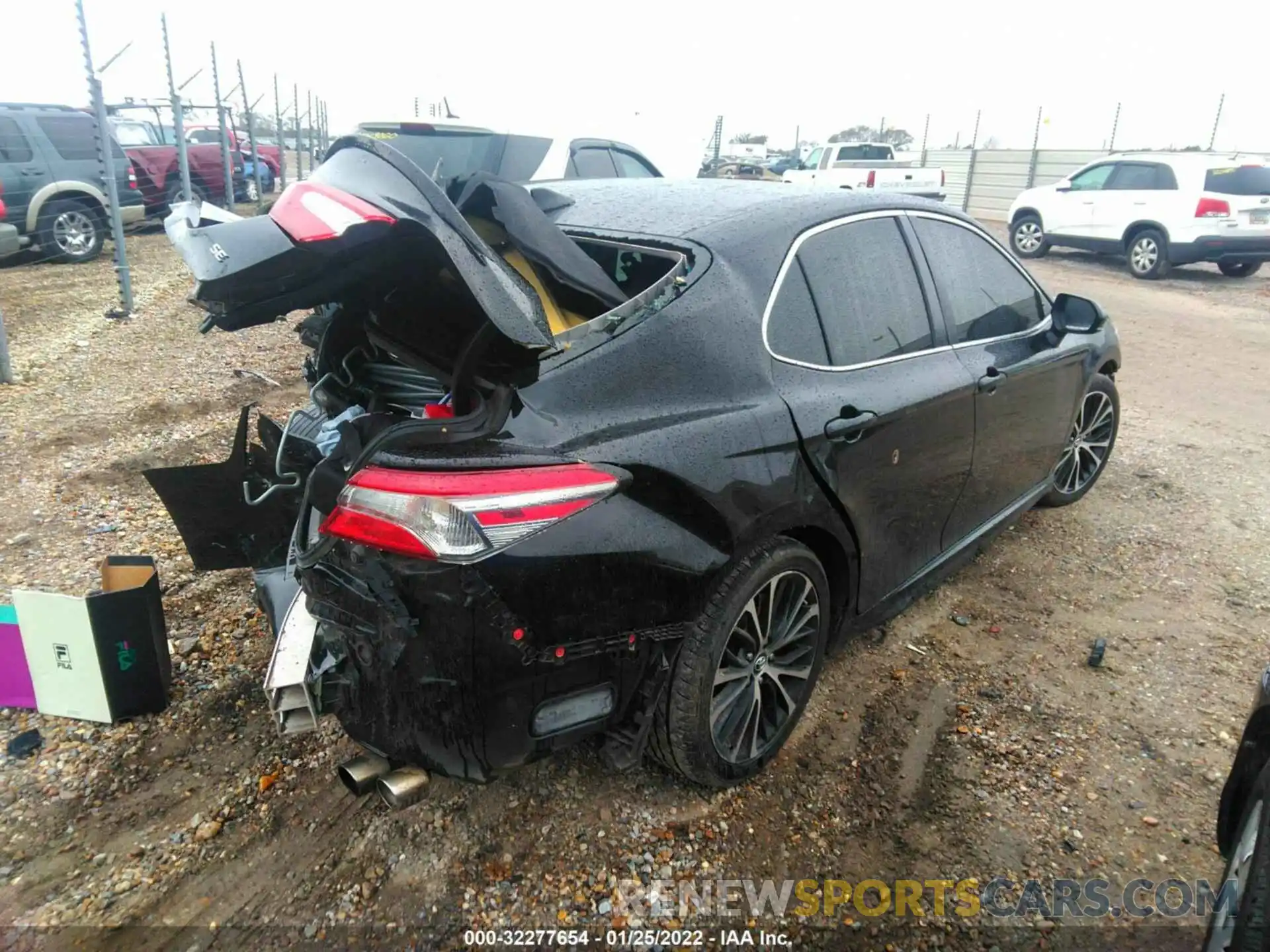 4 Photograph of a damaged car 4T1B11HK2KU757961 TOYOTA CAMRY 2019