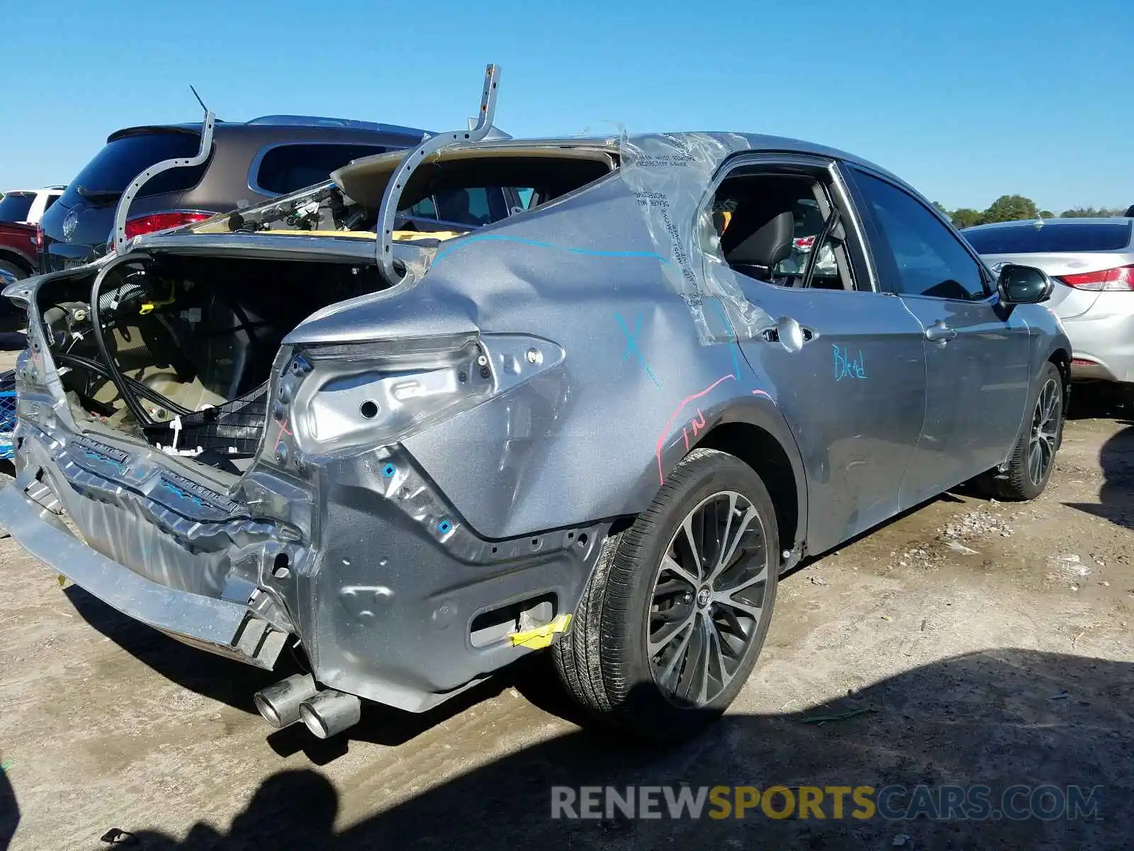 4 Photograph of a damaged car 4T1B11HK2KU759905 TOYOTA CAMRY 2019