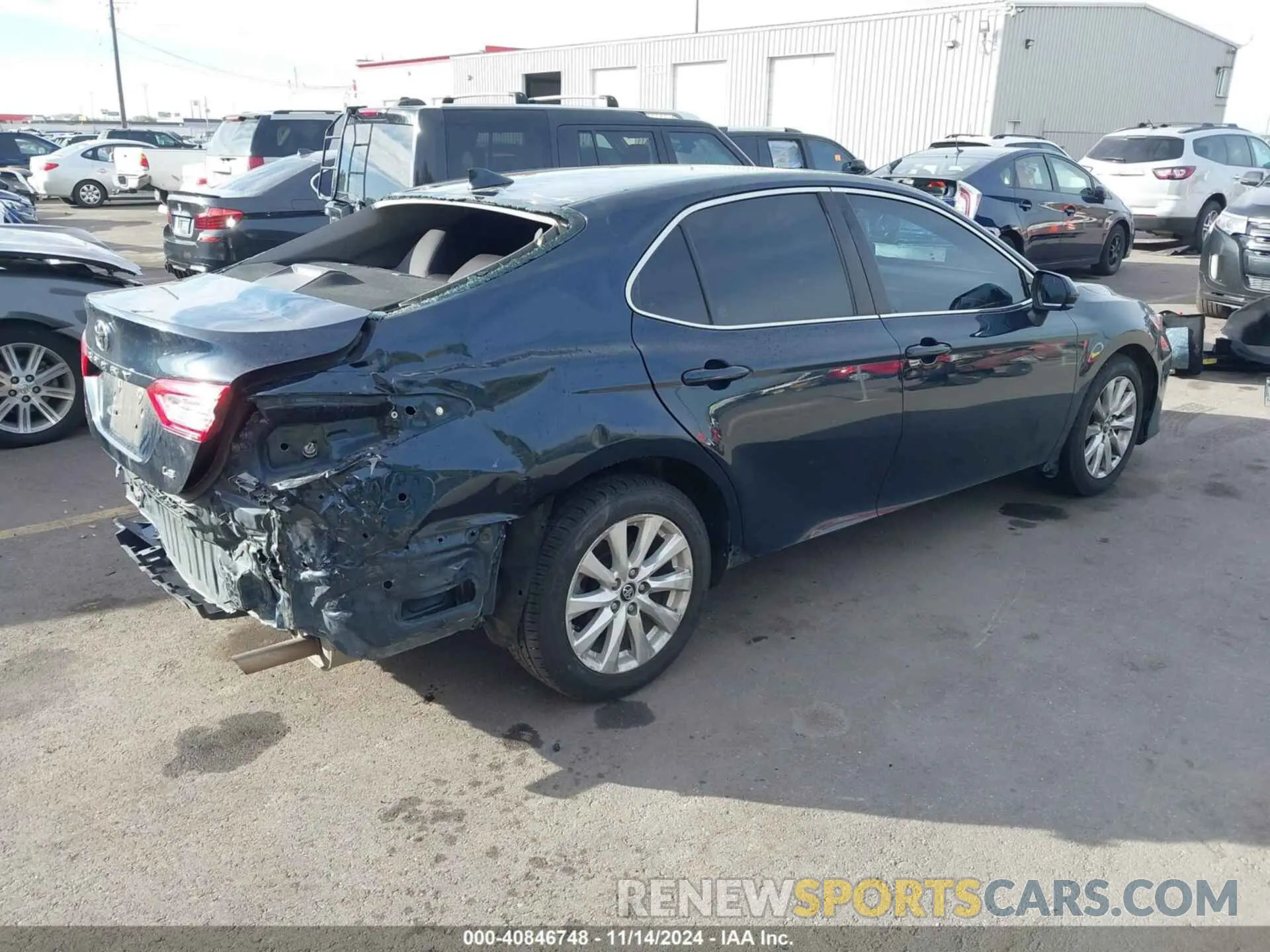 4 Photograph of a damaged car 4T1B11HK2KU760181 TOYOTA CAMRY 2019
