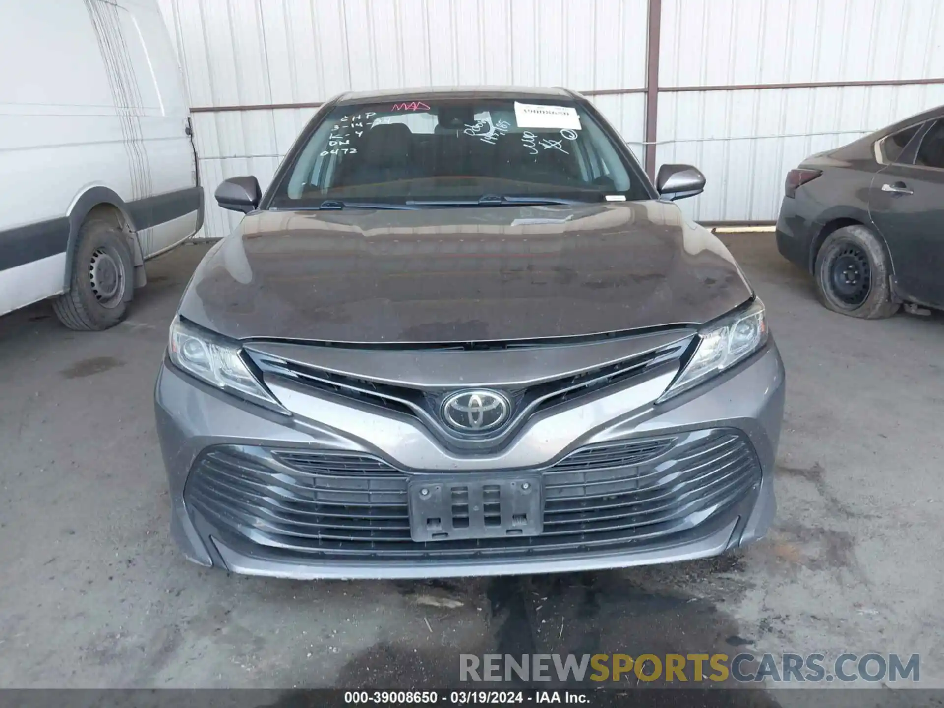 12 Photograph of a damaged car 4T1B11HK2KU760472 TOYOTA CAMRY 2019