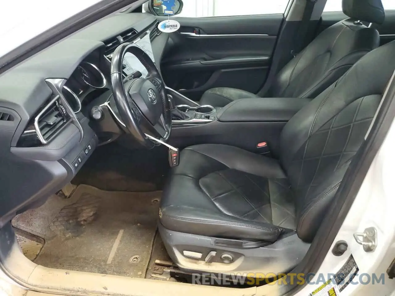 7 Photograph of a damaged car 4T1B11HK2KU761413 TOYOTA CAMRY 2019