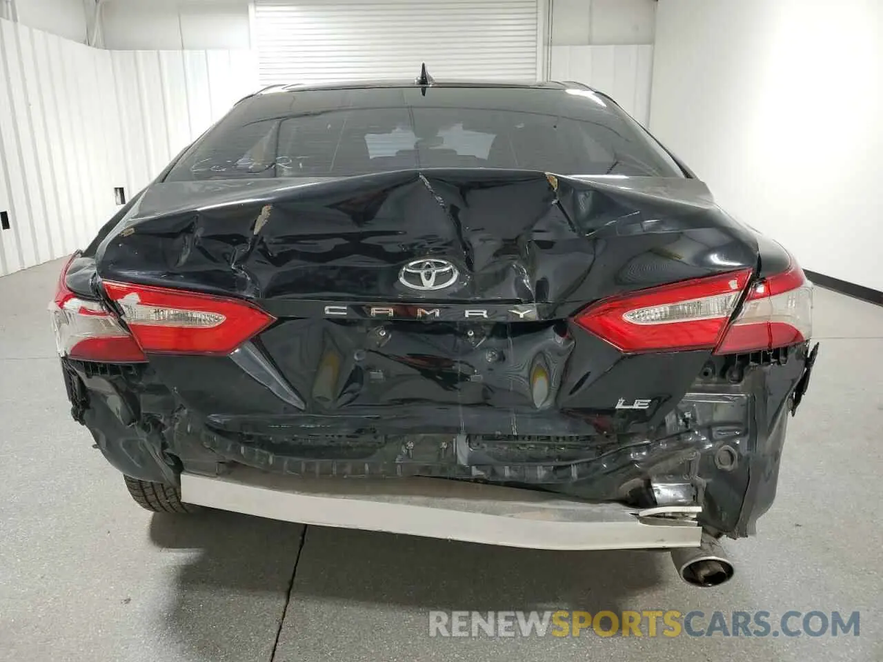 6 Photograph of a damaged car 4T1B11HK2KU763923 TOYOTA CAMRY 2019