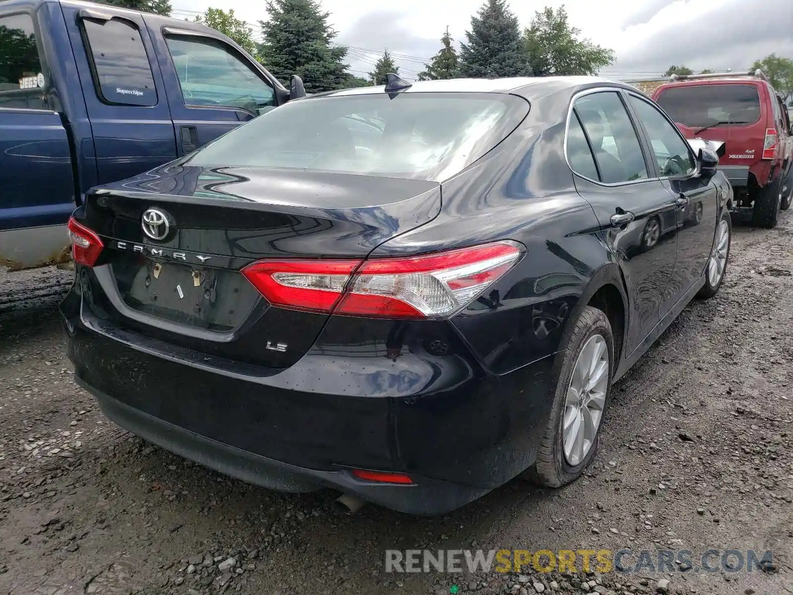 4 Photograph of a damaged car 4T1B11HK2KU767518 TOYOTA CAMRY 2019