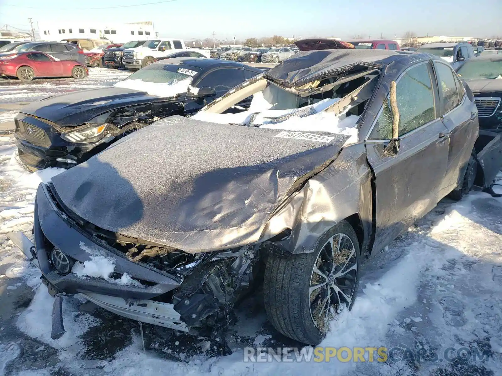 2 Photograph of a damaged car 4T1B11HK2KU768670 TOYOTA CAMRY 2019