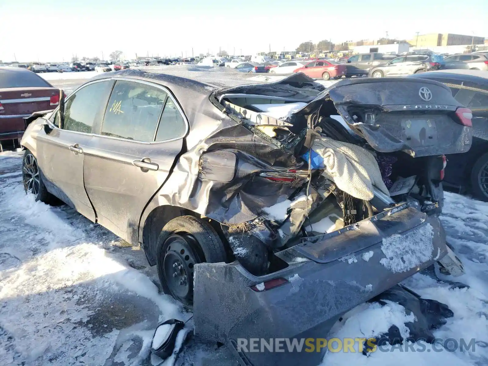 3 Photograph of a damaged car 4T1B11HK2KU768670 TOYOTA CAMRY 2019