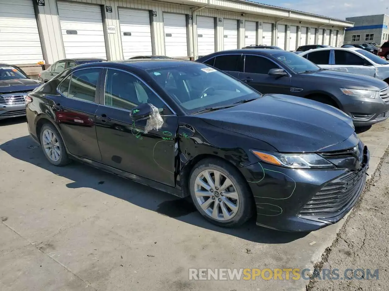 4 Photograph of a damaged car 4T1B11HK2KU768751 TOYOTA CAMRY 2019