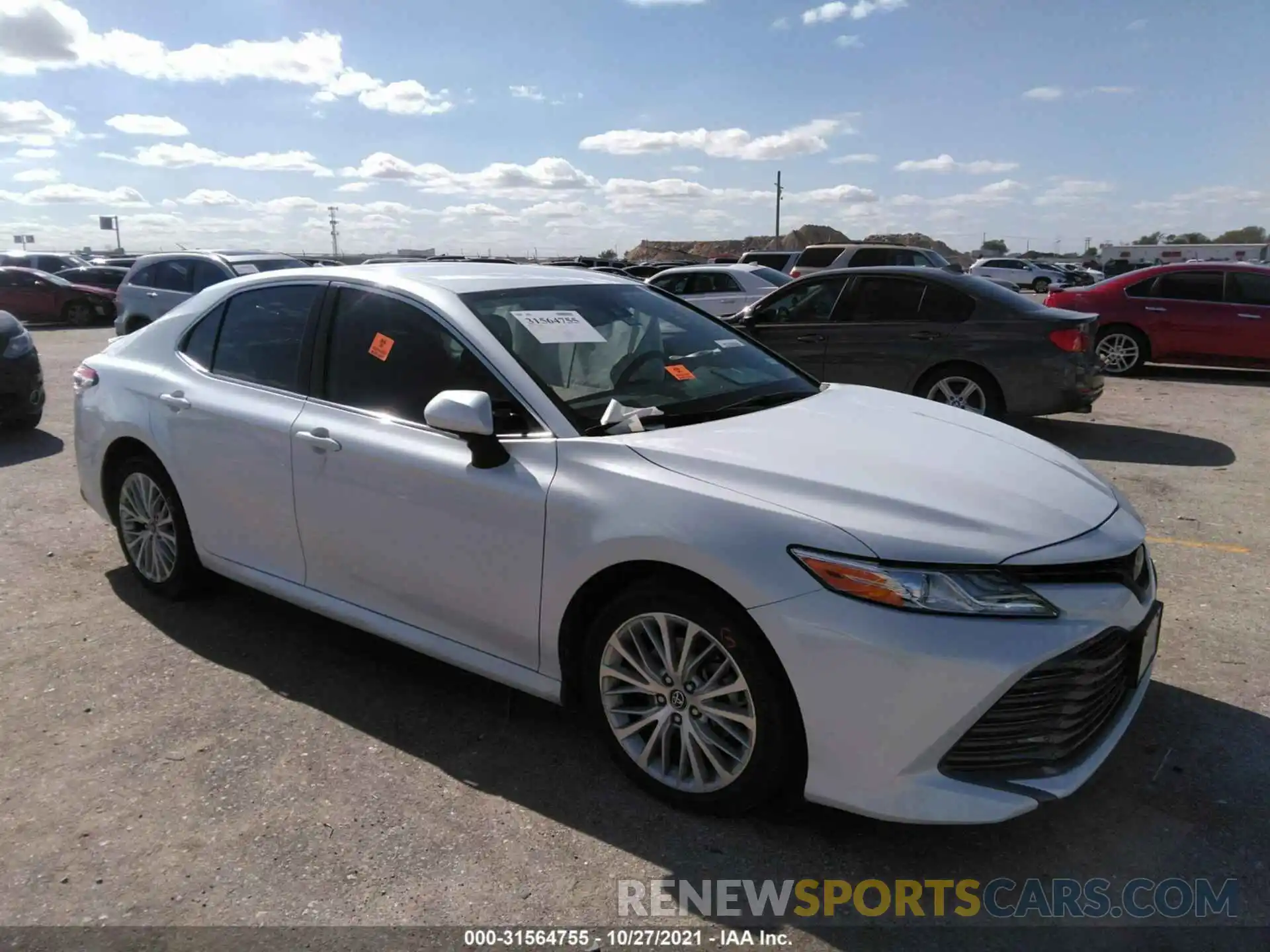 1 Photograph of a damaged car 4T1B11HK2KU772282 TOYOTA CAMRY 2019