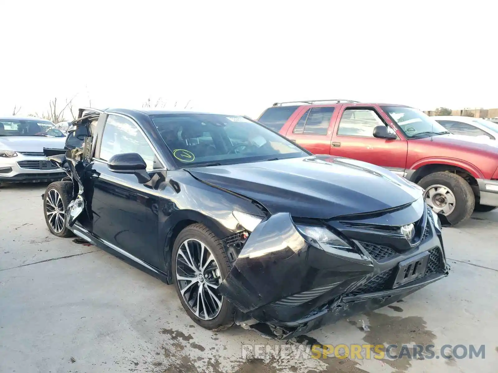 1 Photograph of a damaged car 4T1B11HK2KU776610 TOYOTA CAMRY 2019