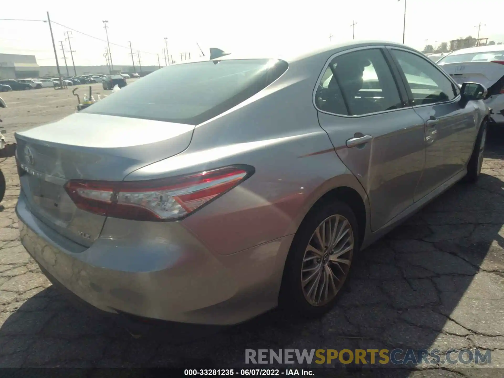 4 Photograph of a damaged car 4T1B11HK2KU783525 TOYOTA CAMRY 2019