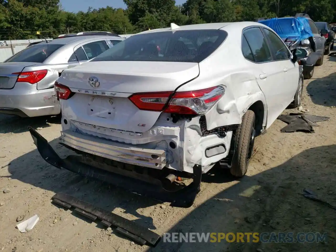 4 Photograph of a damaged car 4T1B11HK2KU785016 TOYOTA CAMRY 2019