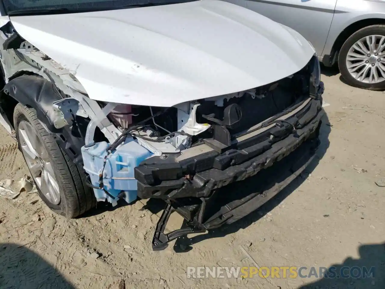 9 Photograph of a damaged car 4T1B11HK2KU785016 TOYOTA CAMRY 2019