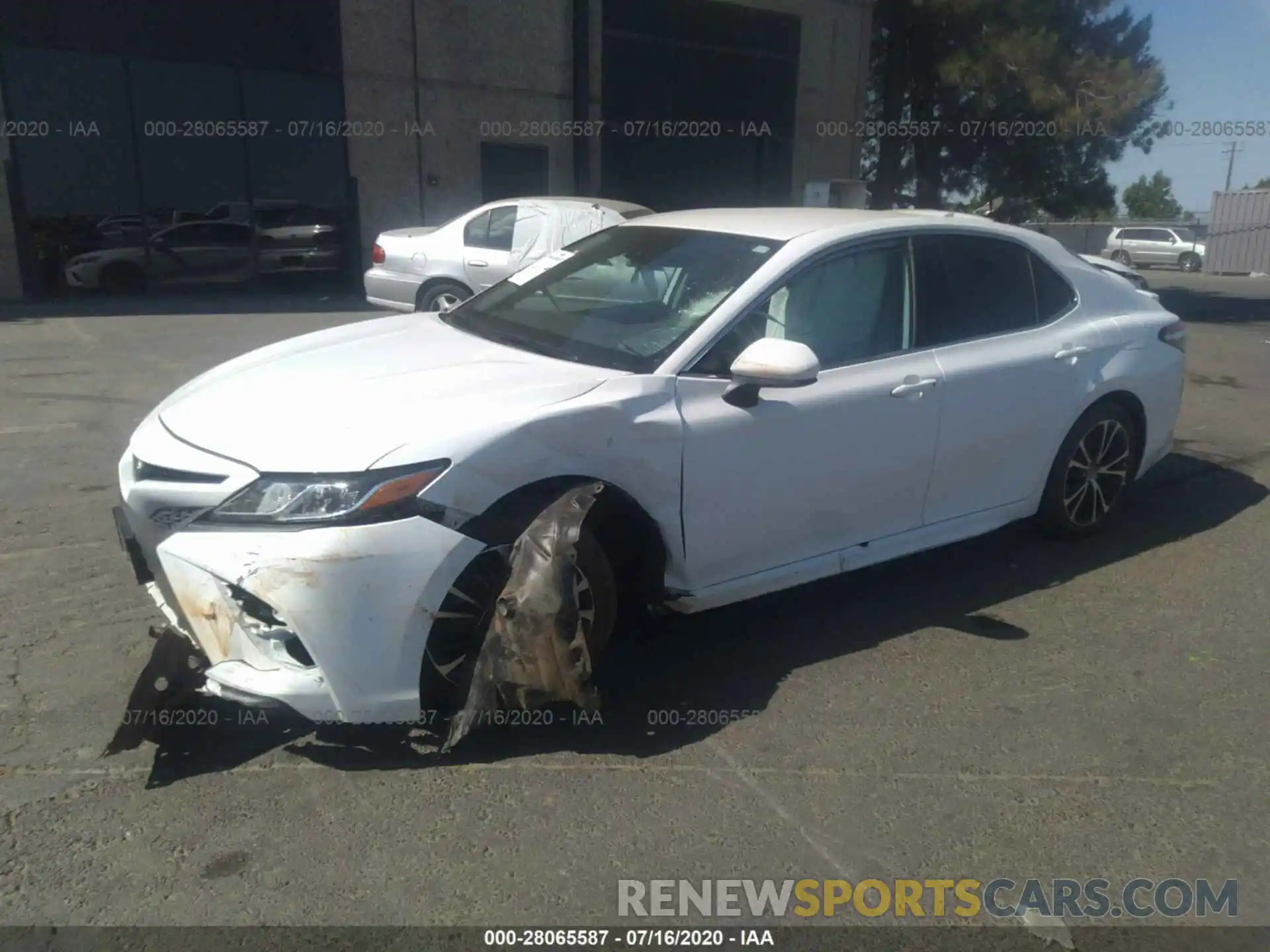 2 Photograph of a damaged car 4T1B11HK2KU787803 TOYOTA CAMRY 2019