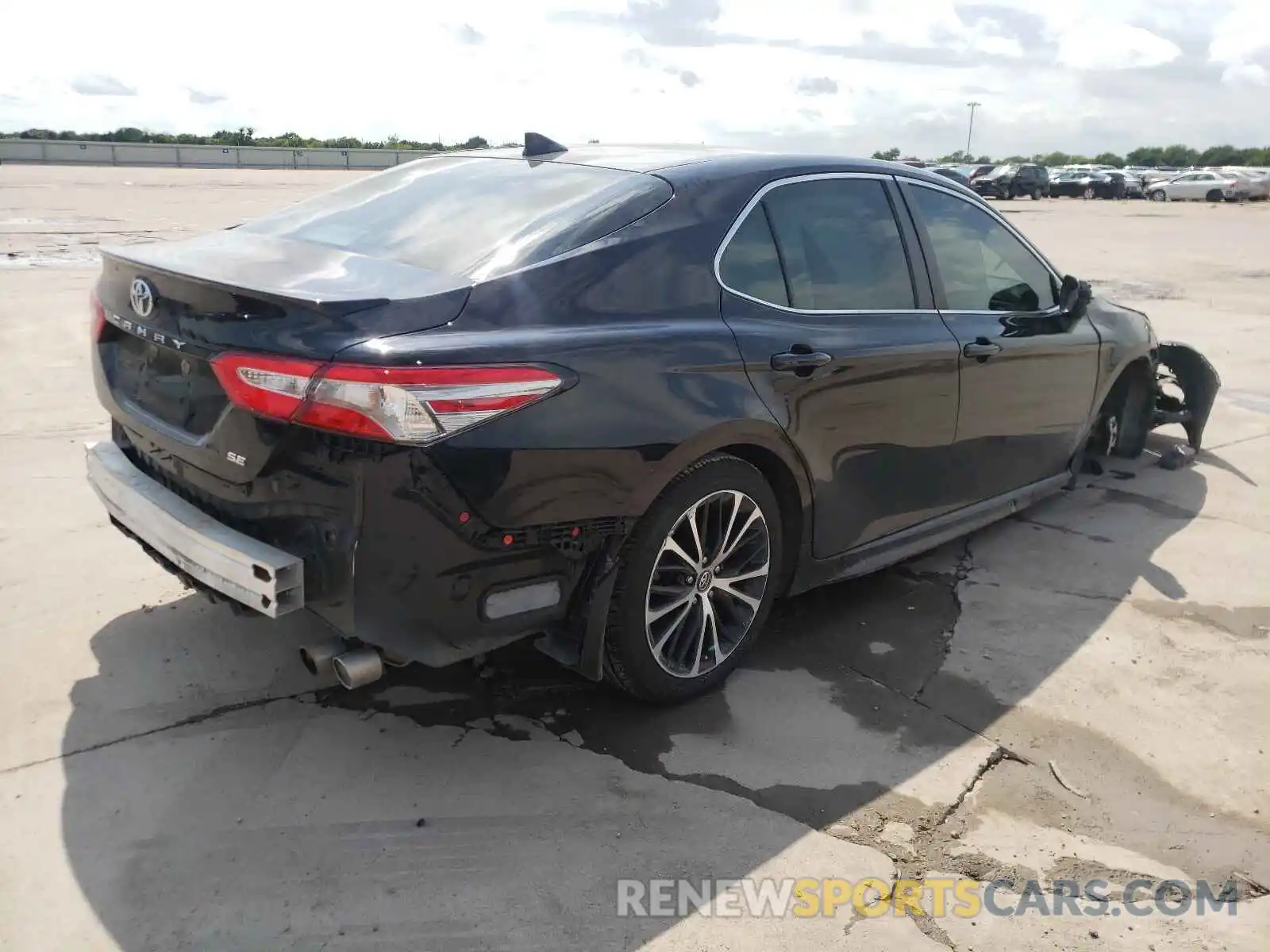 4 Photograph of a damaged car 4T1B11HK2KU787817 TOYOTA CAMRY 2019