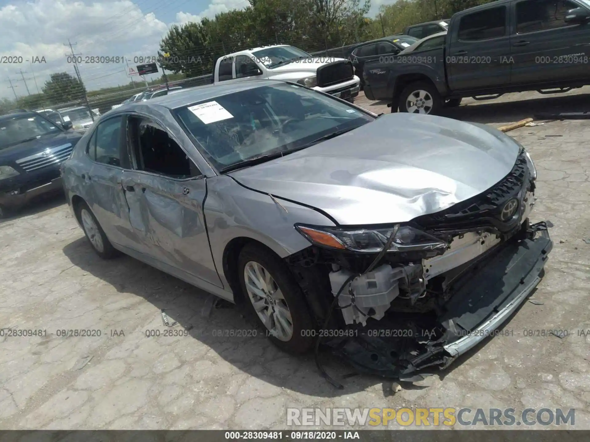 13 Photograph of a damaged car 4T1B11HK2KU790149 TOYOTA CAMRY 2019