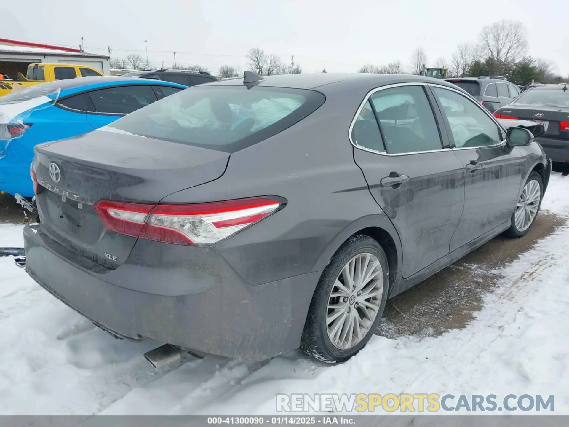 4 Photograph of a damaged car 4T1B11HK2KU794797 TOYOTA CAMRY 2019