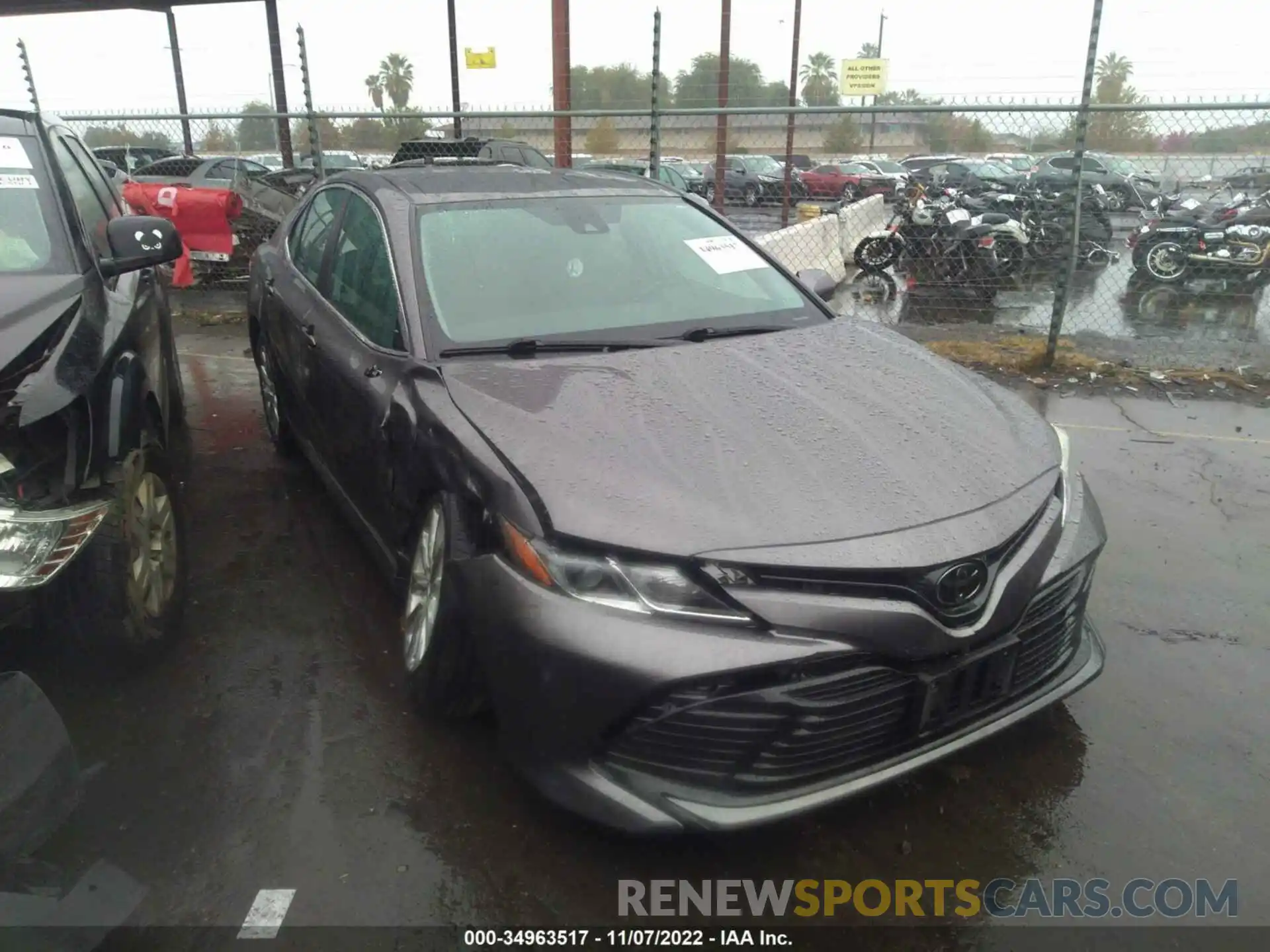 1 Photograph of a damaged car 4T1B11HK2KU795495 TOYOTA CAMRY 2019