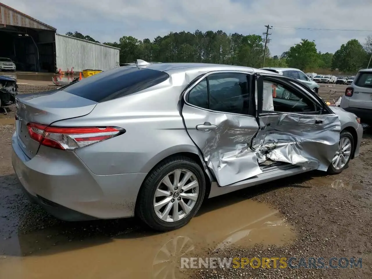 3 Photograph of a damaged car 4T1B11HK2KU796209 TOYOTA CAMRY 2019