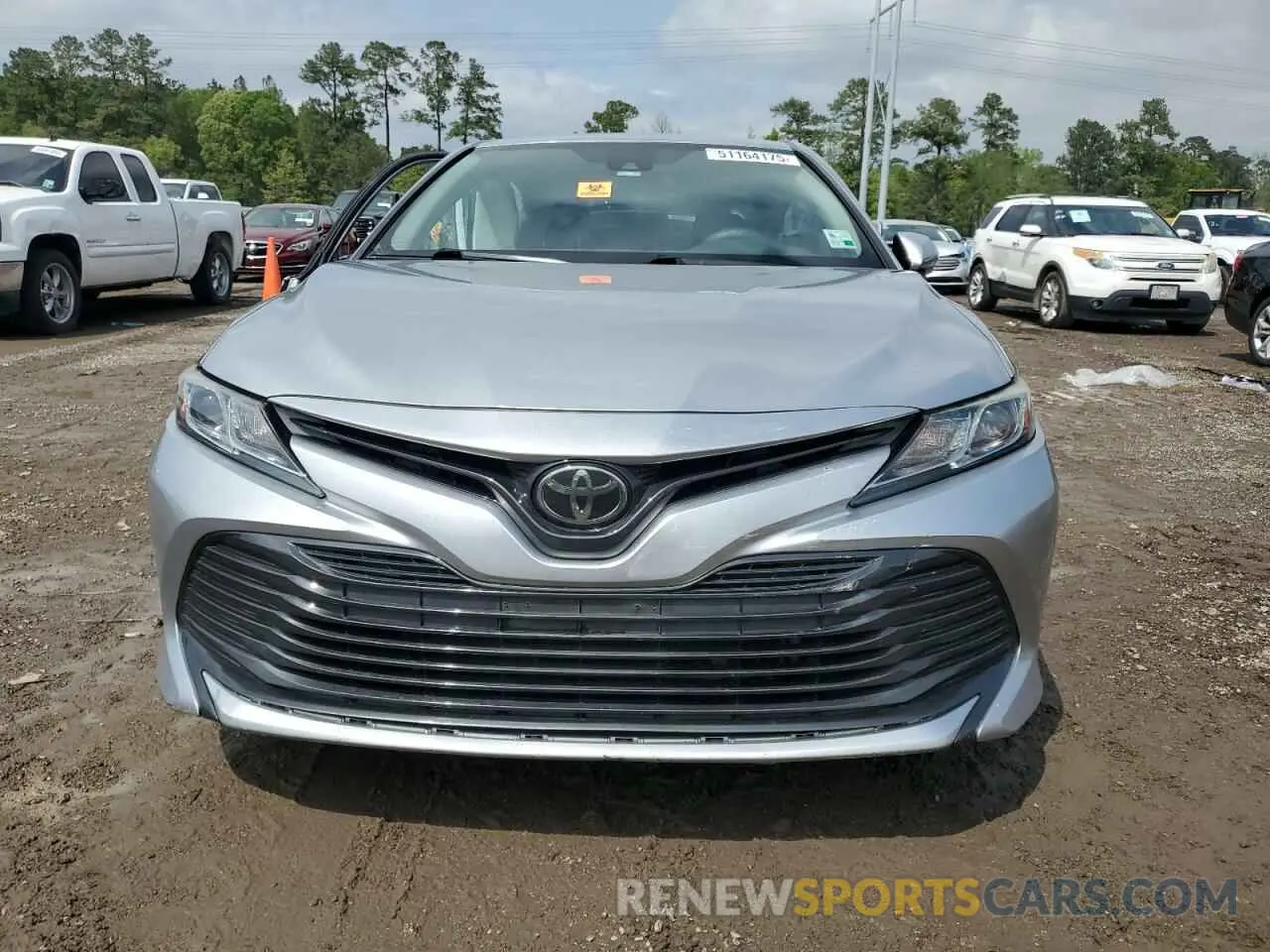 5 Photograph of a damaged car 4T1B11HK2KU796209 TOYOTA CAMRY 2019