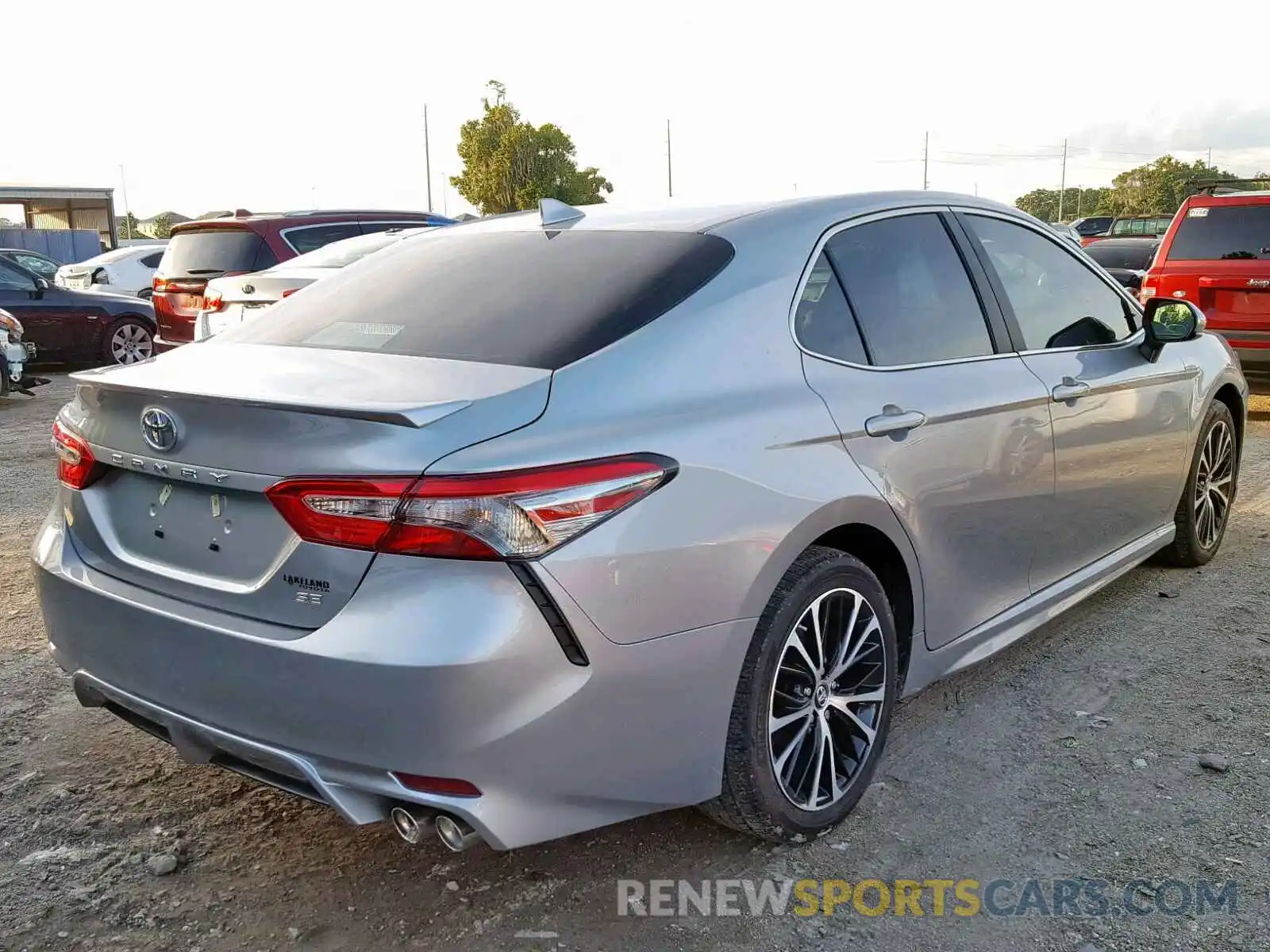 4 Photograph of a damaged car 4T1B11HK2KU799207 TOYOTA CAMRY 2019