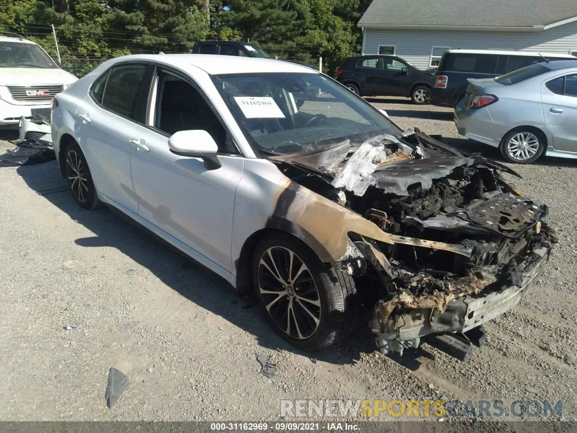 1 Photograph of a damaged car 4T1B11HK2KU799241 TOYOTA CAMRY 2019