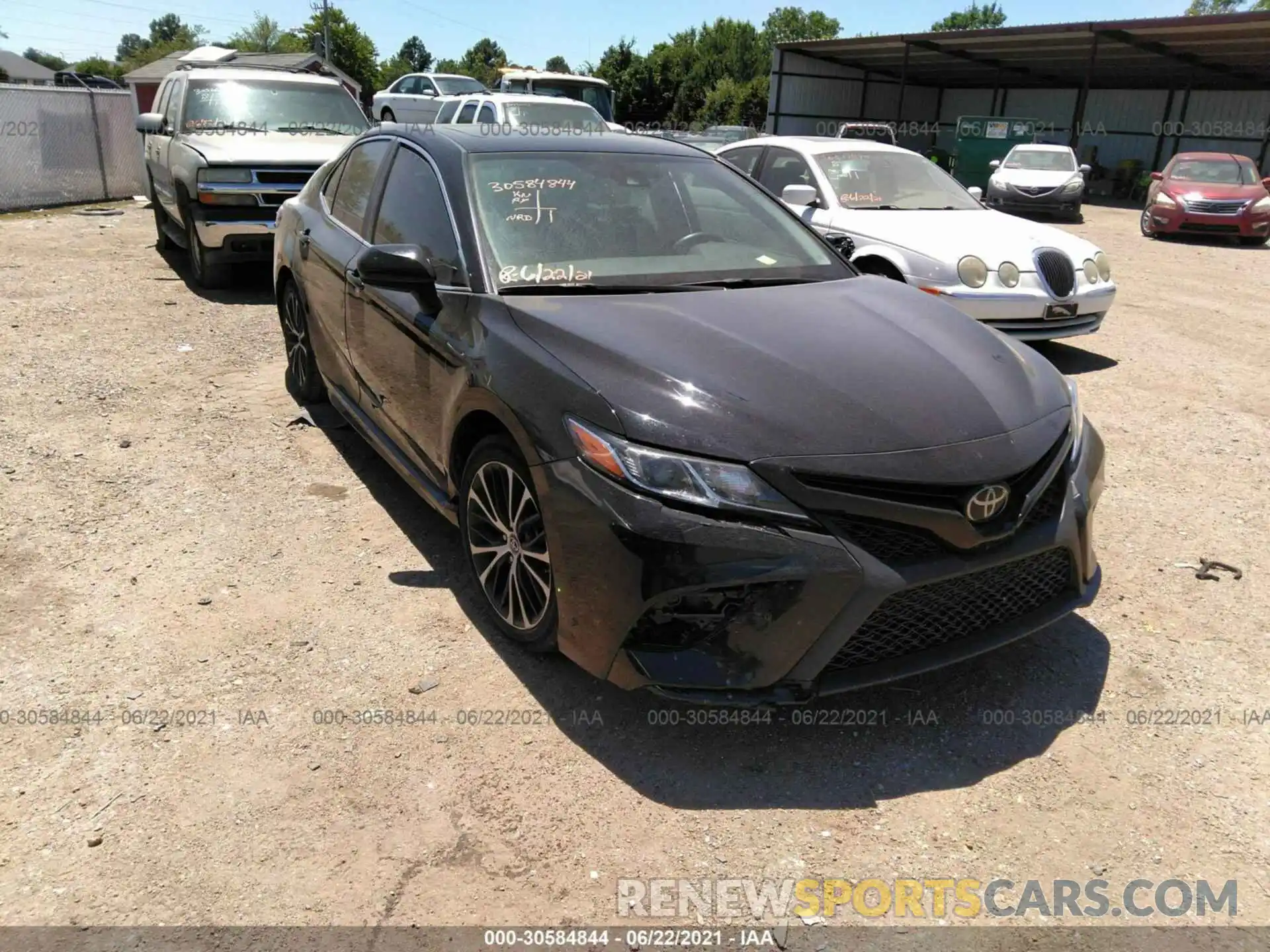 1 Photograph of a damaged car 4T1B11HK2KU799854 TOYOTA CAMRY 2019