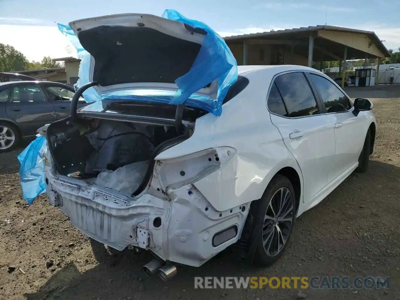 4 Photograph of a damaged car 4T1B11HK2KU801229 TOYOTA CAMRY 2019