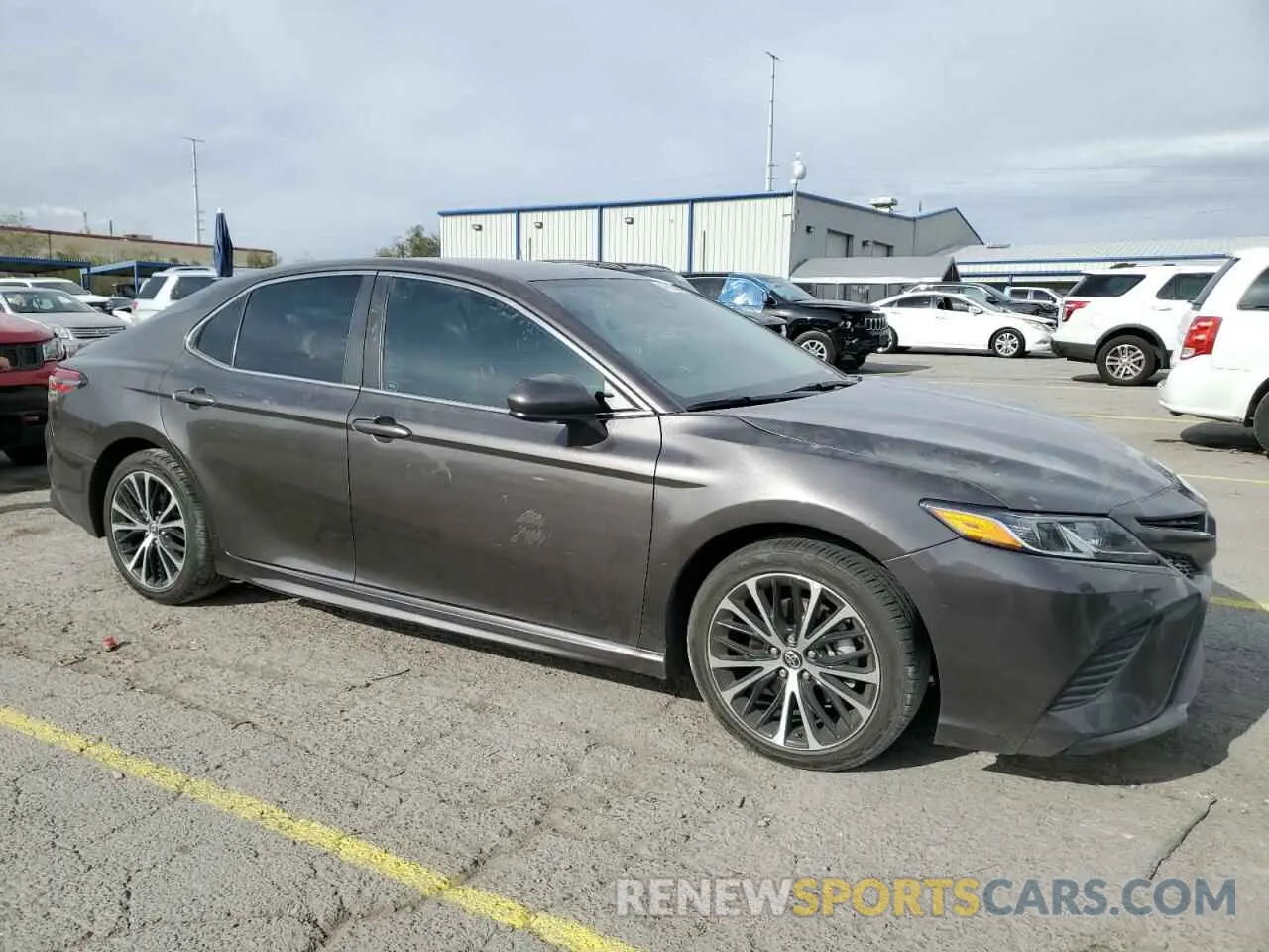 4 Photograph of a damaged car 4T1B11HK2KU804048 TOYOTA CAMRY 2019