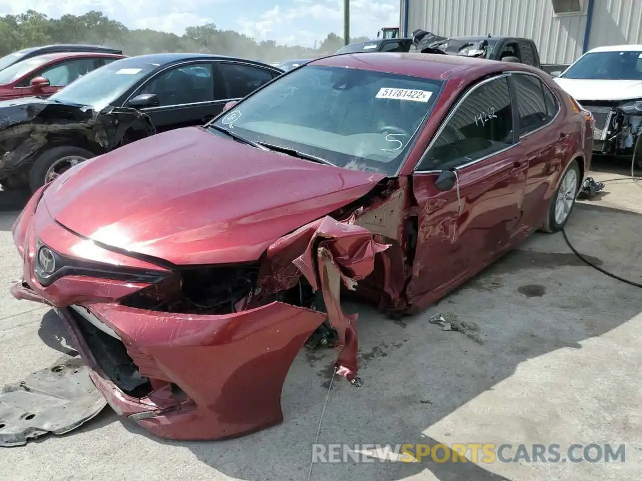 2 Photograph of a damaged car 4T1B11HK2KU804941 TOYOTA CAMRY 2019