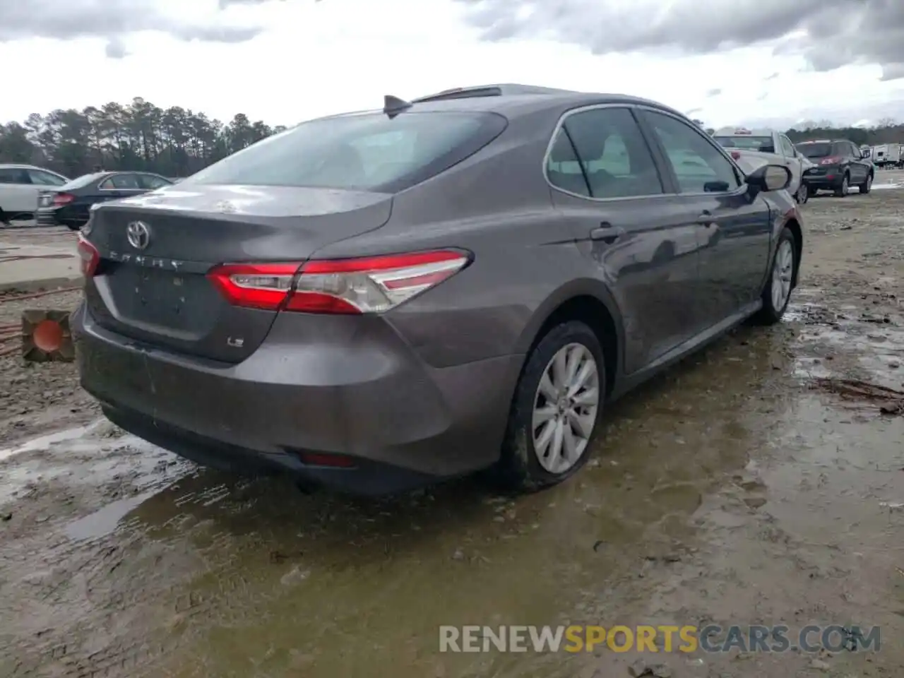 3 Photograph of a damaged car 4T1B11HK2KU807452 TOYOTA CAMRY 2019