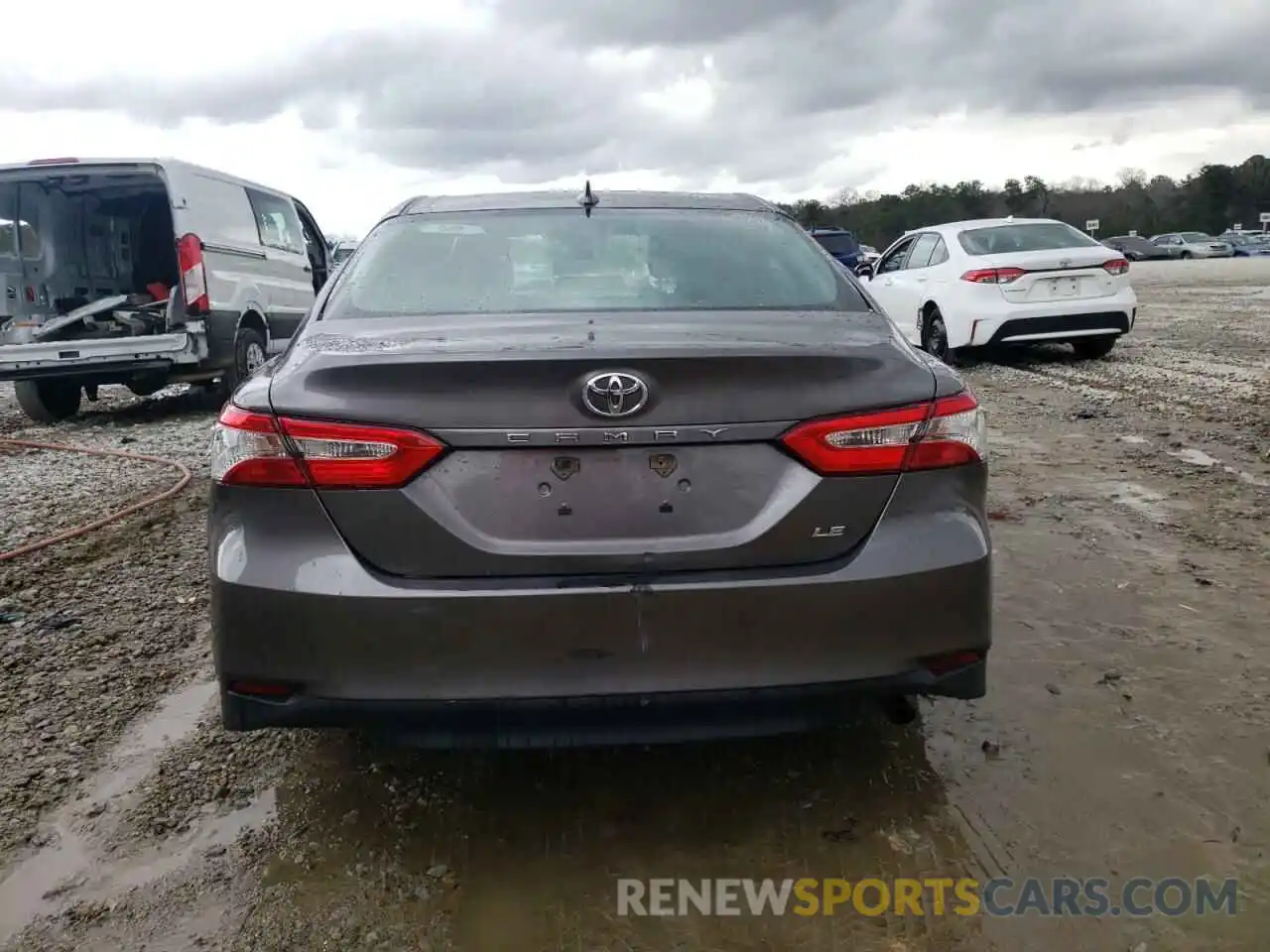 6 Photograph of a damaged car 4T1B11HK2KU807452 TOYOTA CAMRY 2019