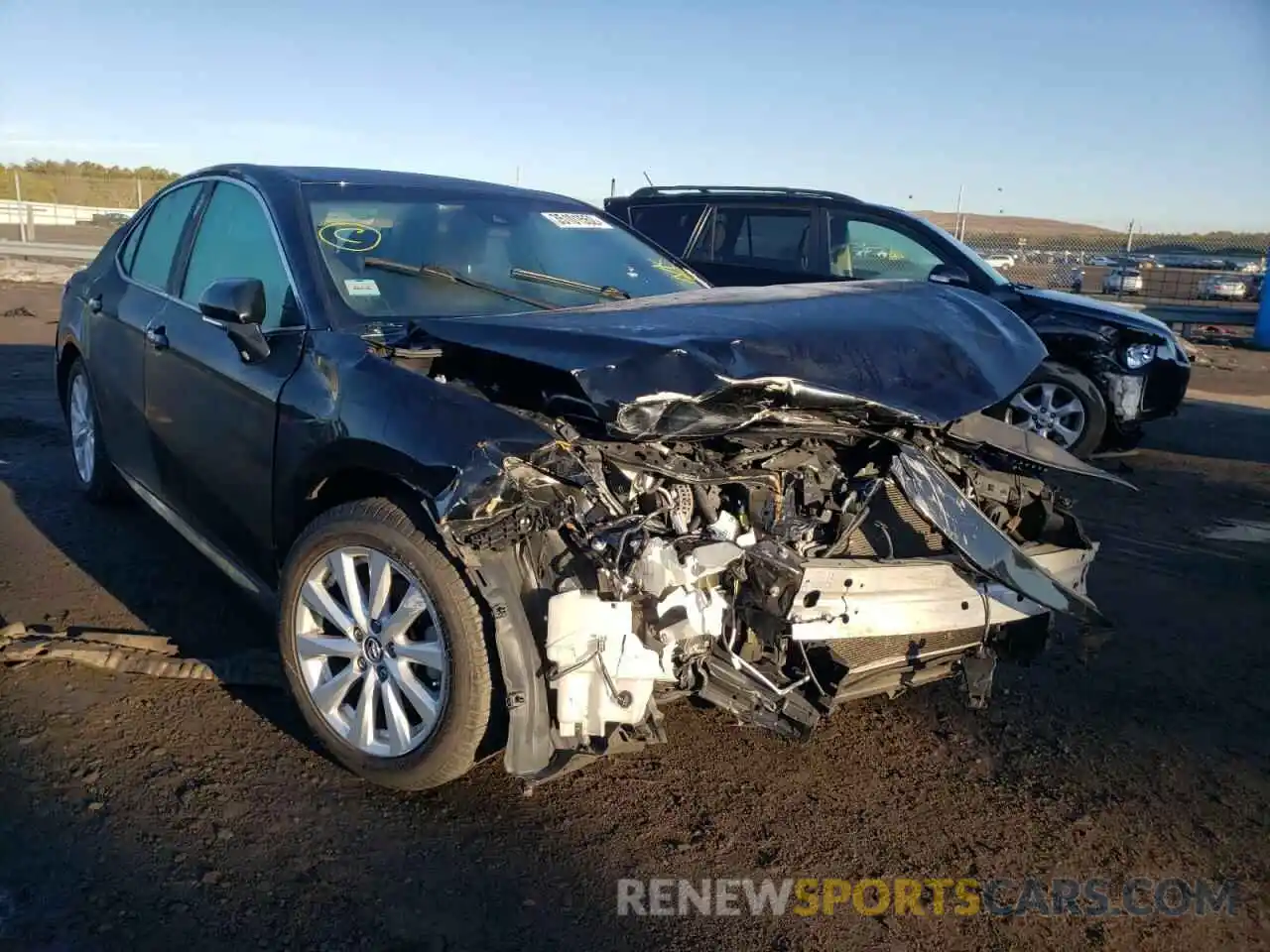 1 Photograph of a damaged car 4T1B11HK2KU815700 TOYOTA CAMRY 2019