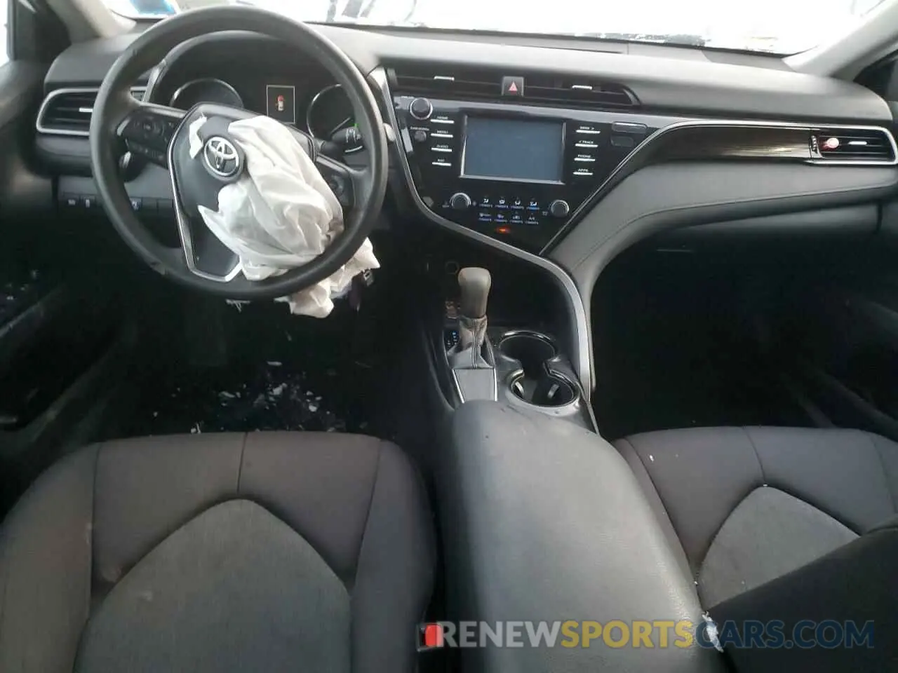 8 Photograph of a damaged car 4T1B11HK2KU818757 TOYOTA CAMRY 2019
