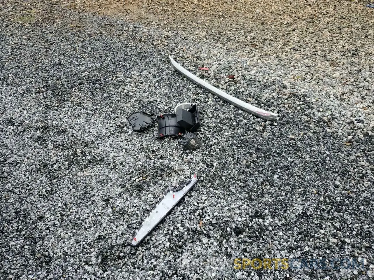 12 Photograph of a damaged car 4T1B11HK2KU819195 TOYOTA CAMRY 2019