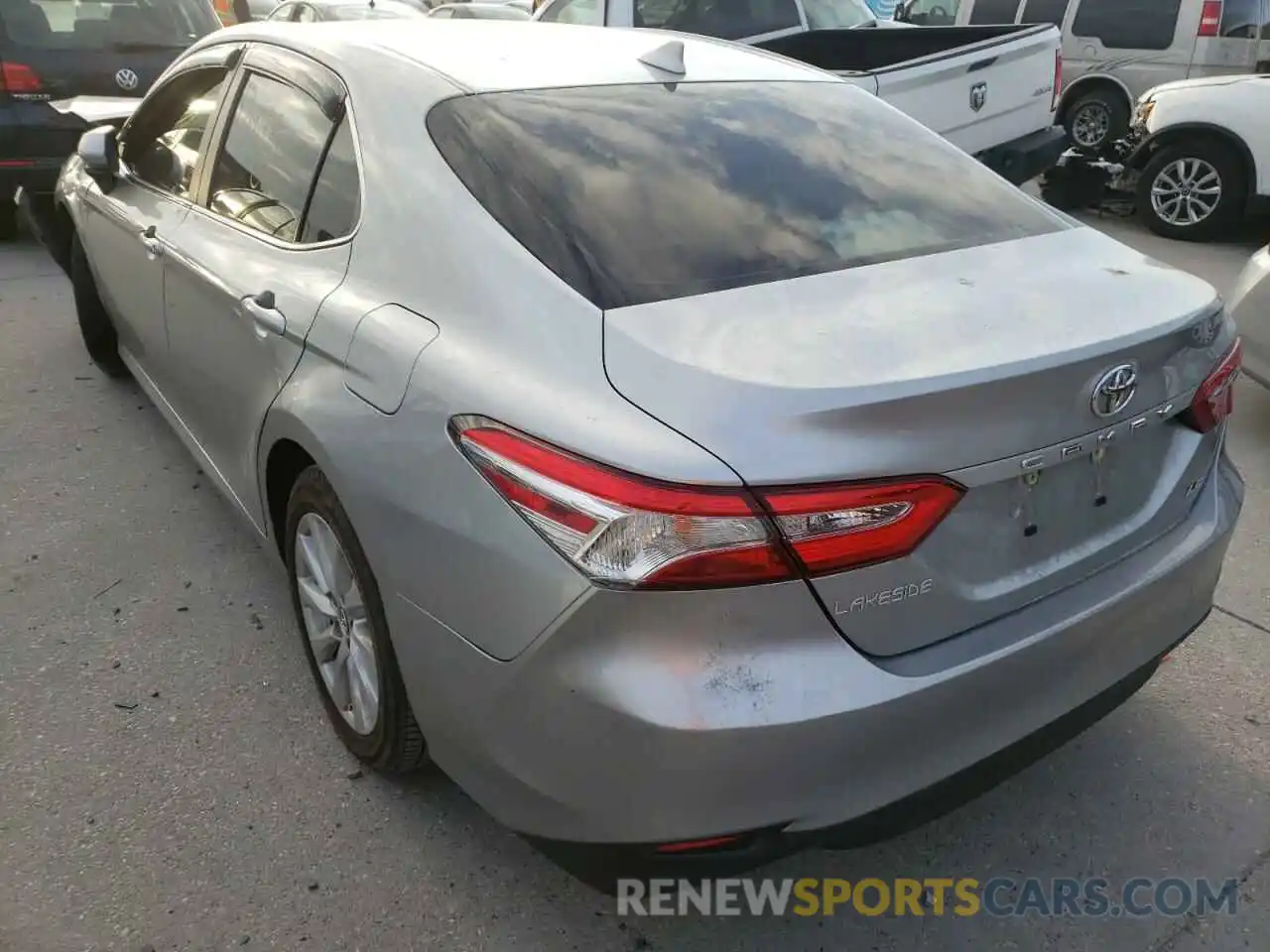 3 Photograph of a damaged car 4T1B11HK2KU820377 TOYOTA CAMRY 2019