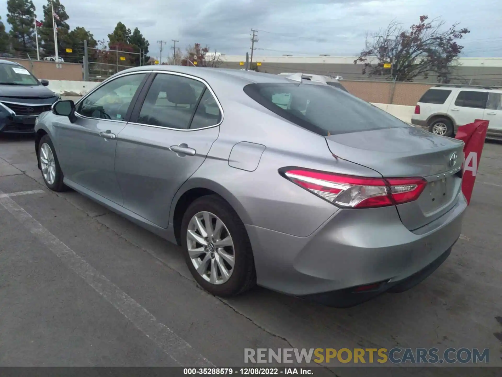 3 Photograph of a damaged car 4T1B11HK2KU821237 TOYOTA CAMRY 2019