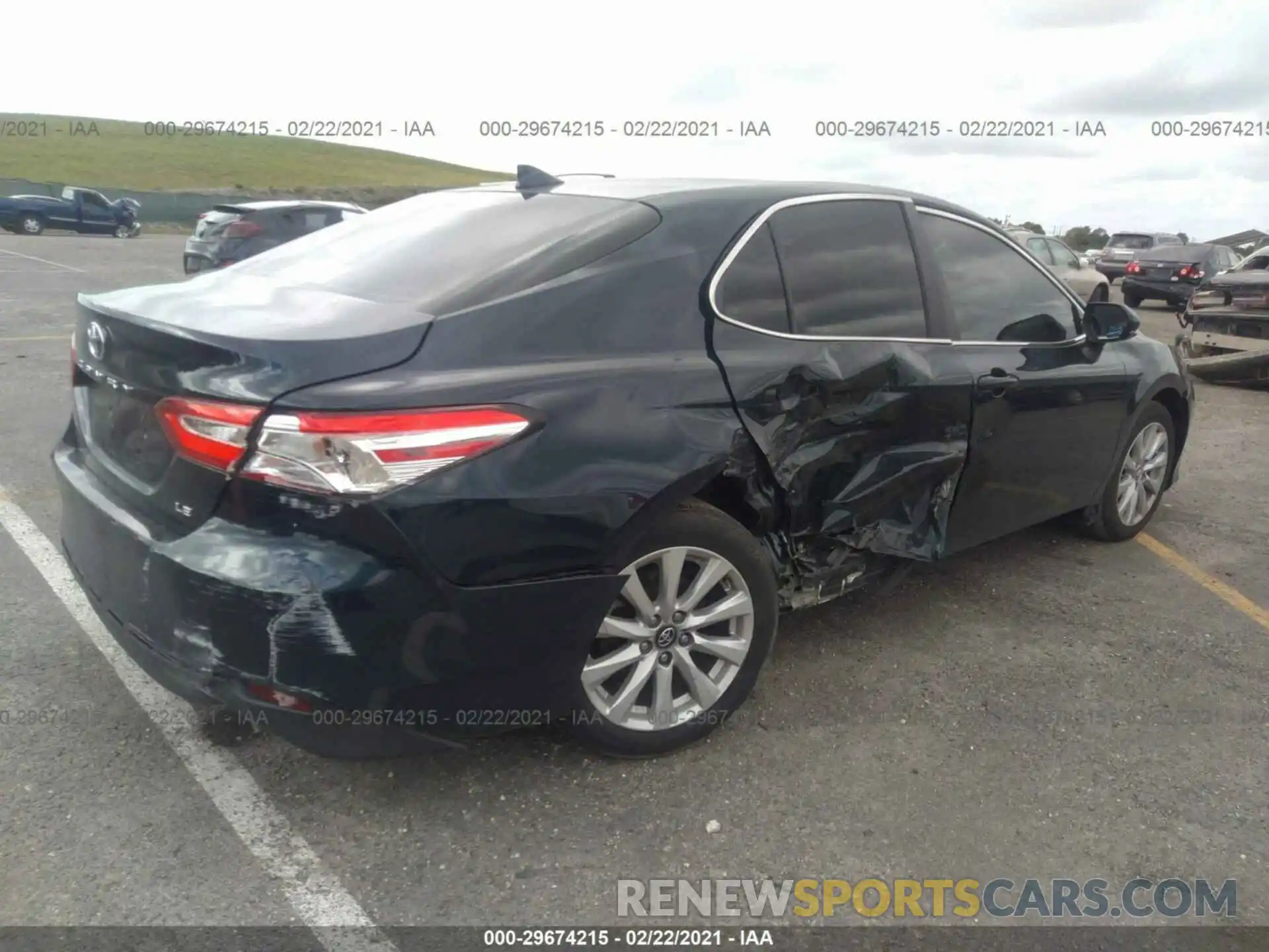 4 Photograph of a damaged car 4T1B11HK2KU828110 TOYOTA CAMRY 2019