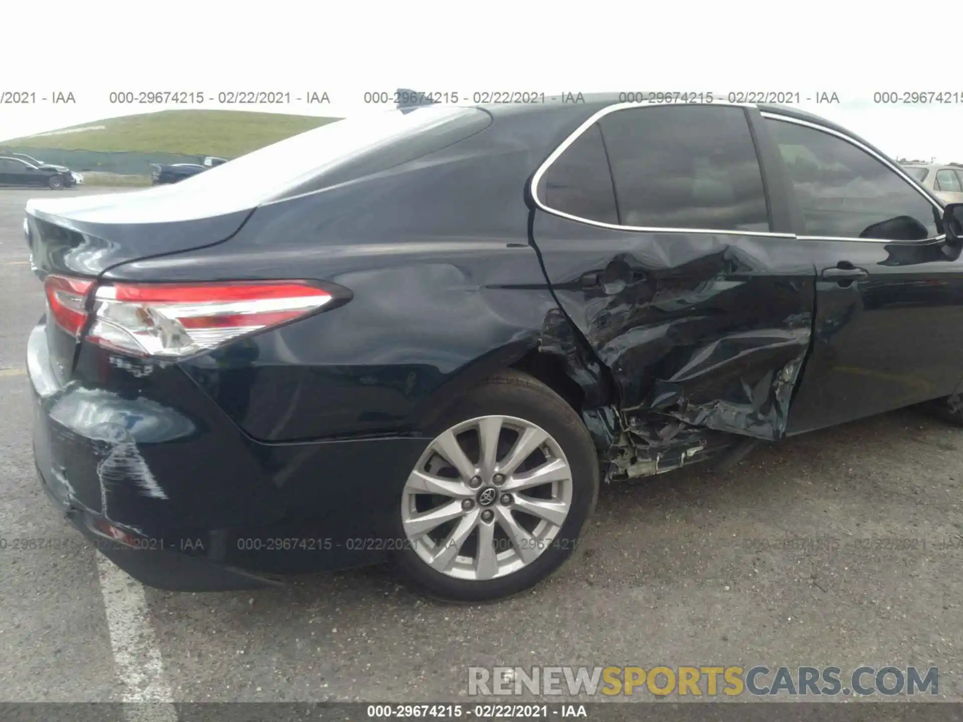 6 Photograph of a damaged car 4T1B11HK2KU828110 TOYOTA CAMRY 2019