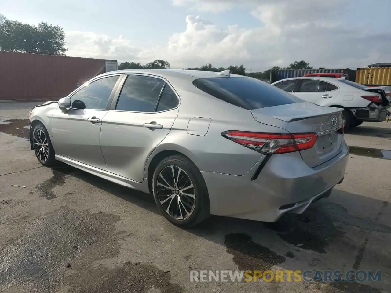 2 Photograph of a damaged car 4T1B11HK2KU830861 TOYOTA CAMRY 2019